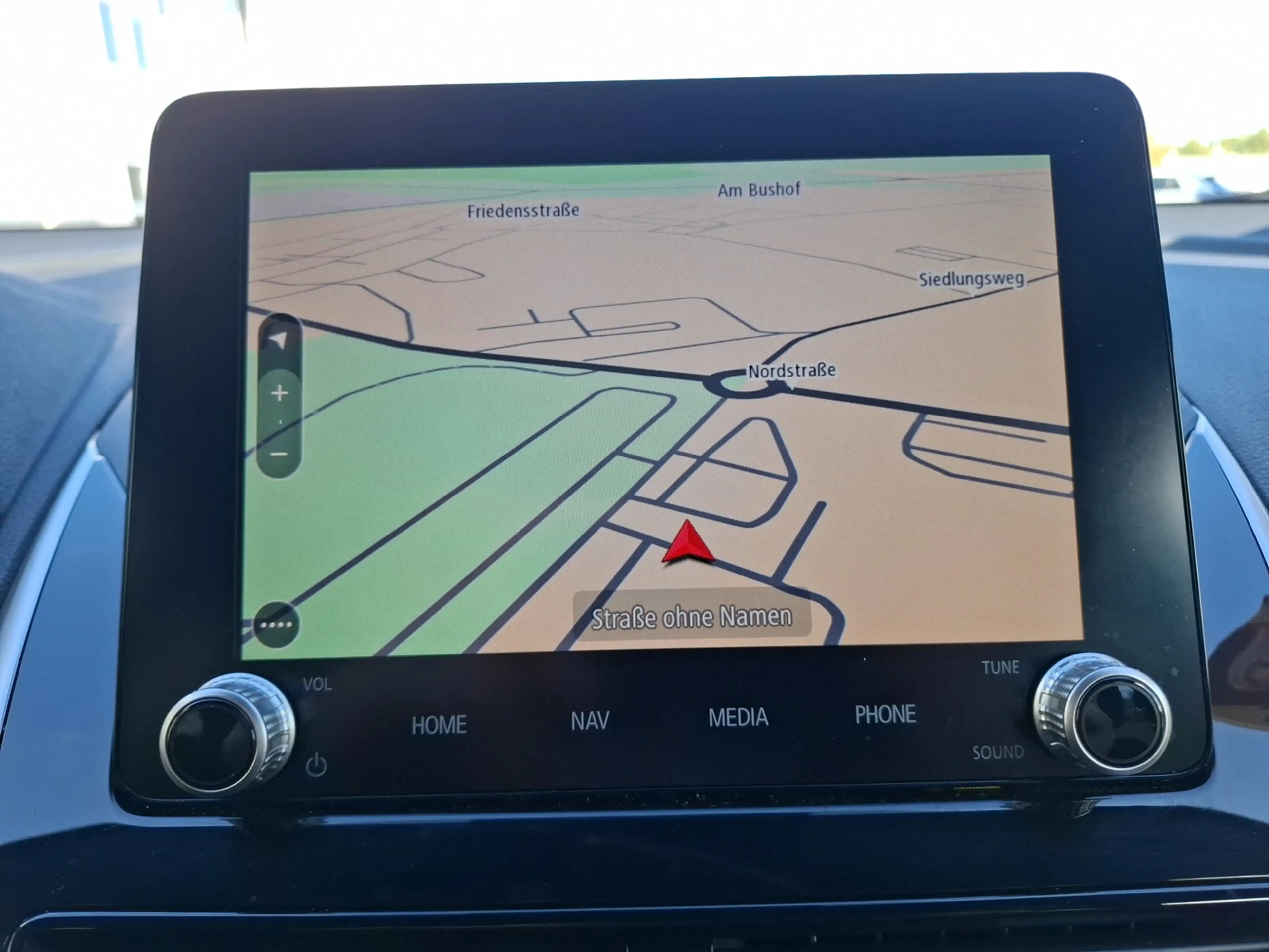 Mitsubishi Eclipse Cross 2.4 MIVED 4WD PHEV LED Navi RFK STH HuD — photo 15