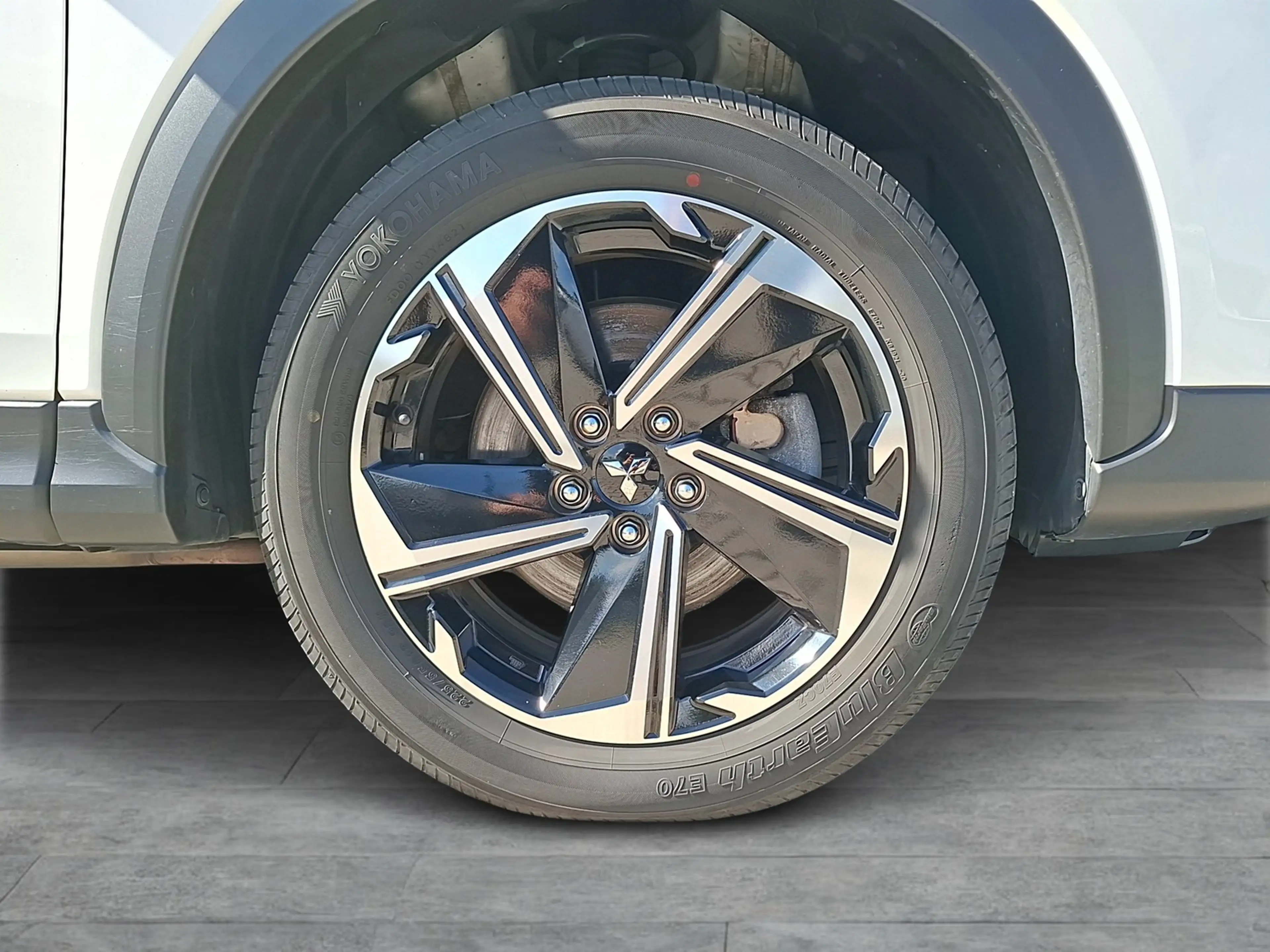 Mitsubishi Eclipse Cross 2.4 MIVED 4WD PHEV LED Navi RFK STH HuD — photo 7
