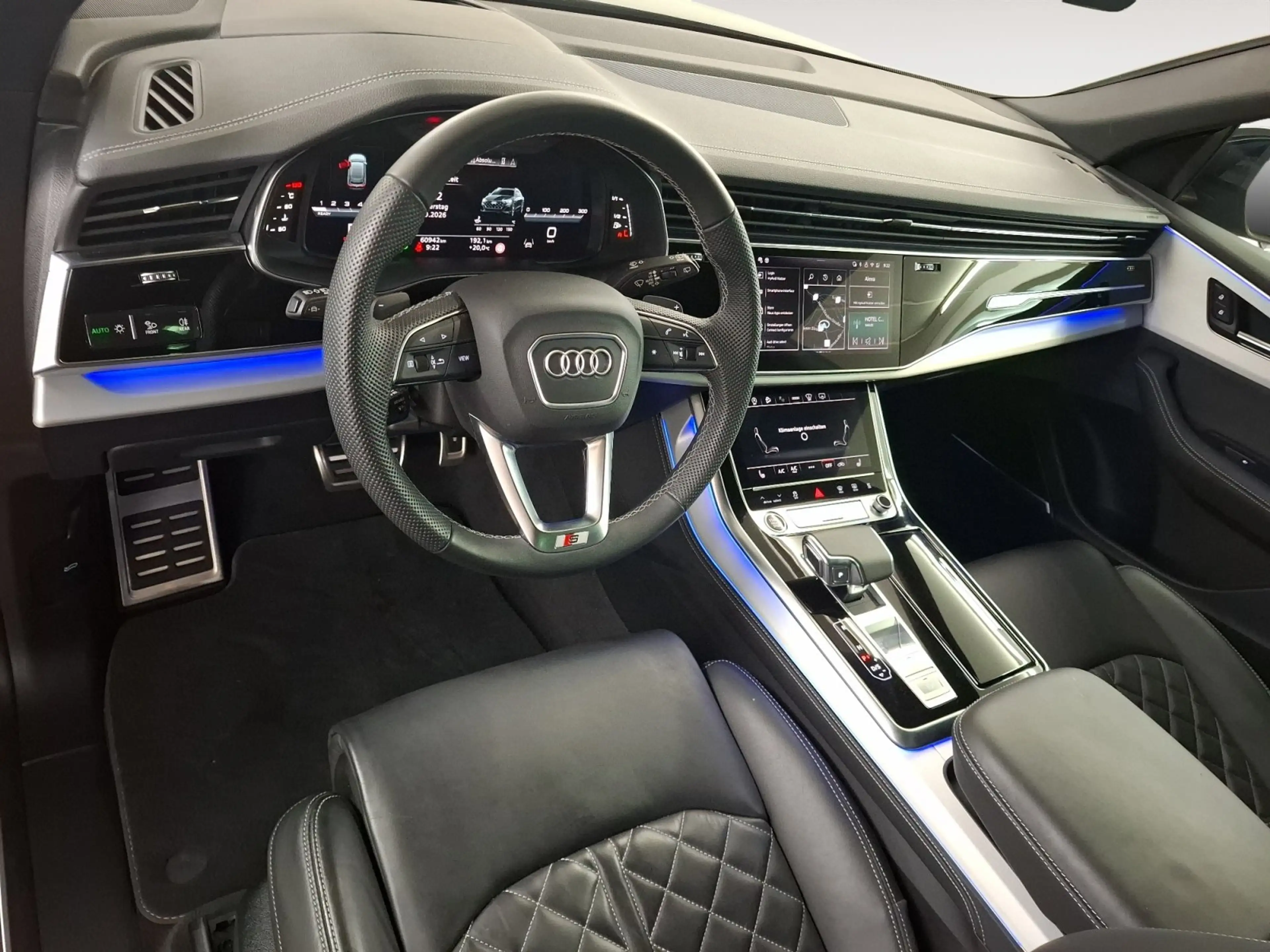 Audi Q8 50 TDI quattro S-Line 360 B&O Pano STH HUD — photo 21