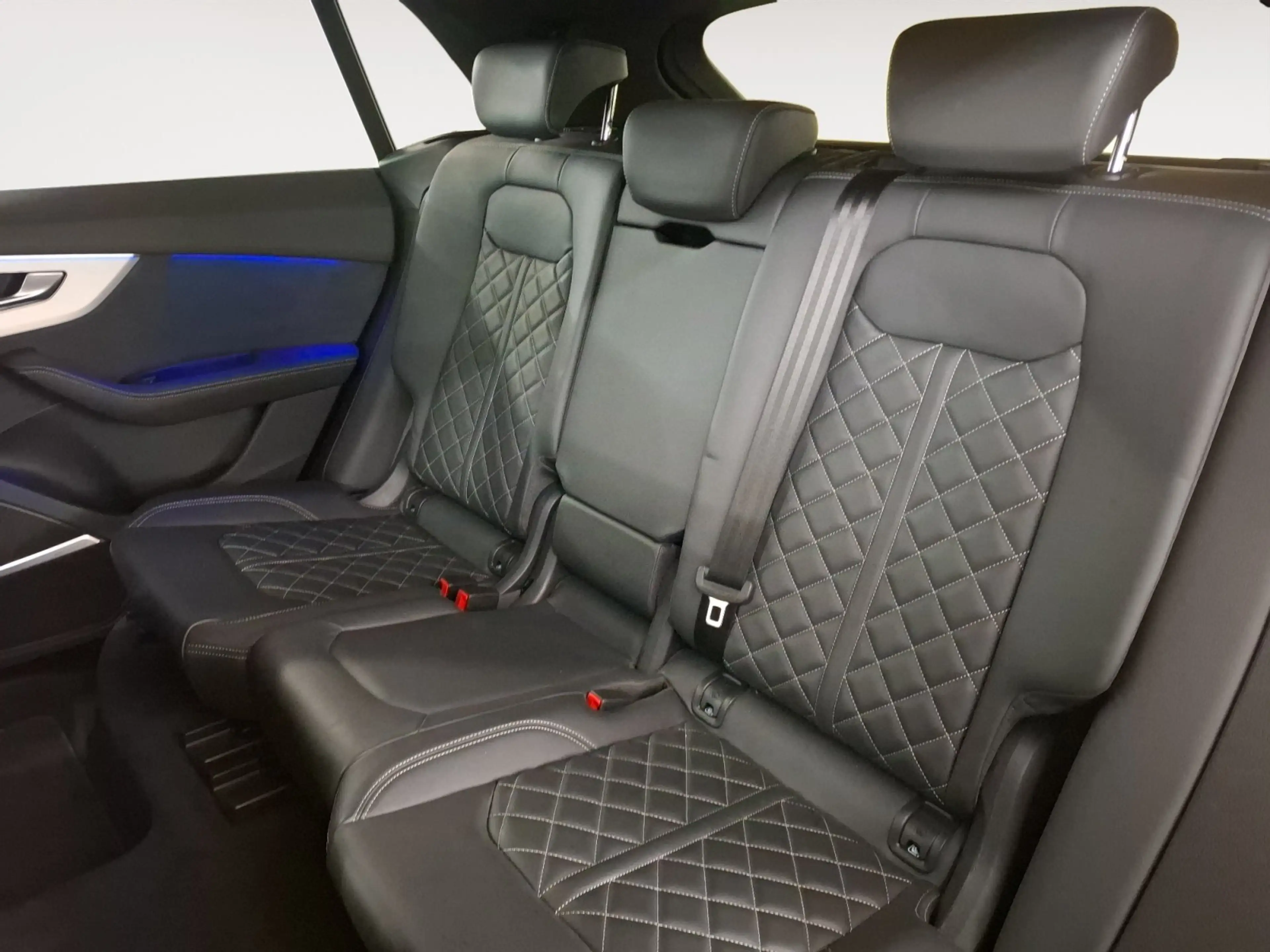 Audi Q8 50 TDI quattro S-Line 360 B&O Pano STH HUD — photo 9