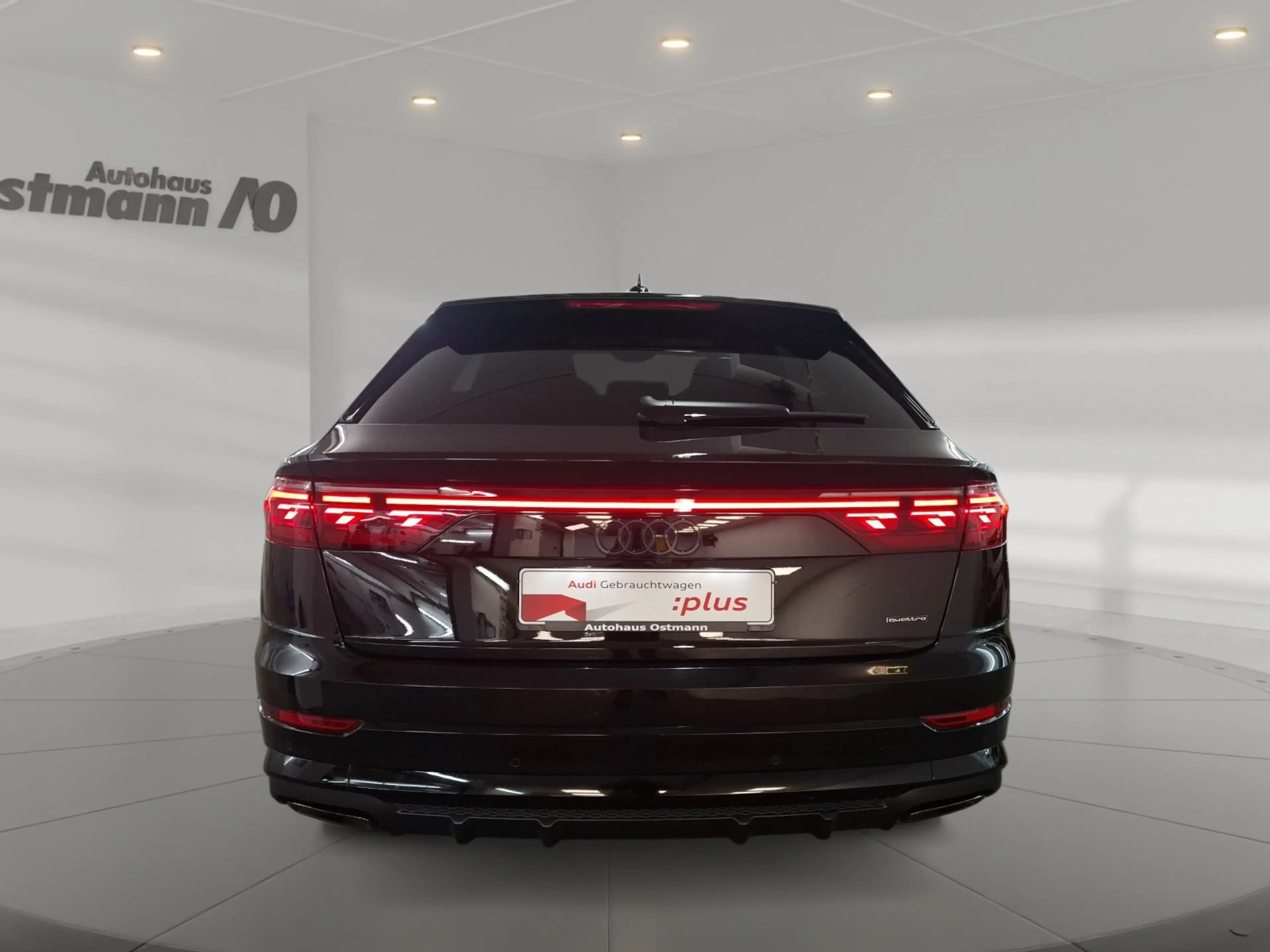 Audi Q8 50 TDI quattro S-Line 360 B&O Pano STH HUD — photo 17