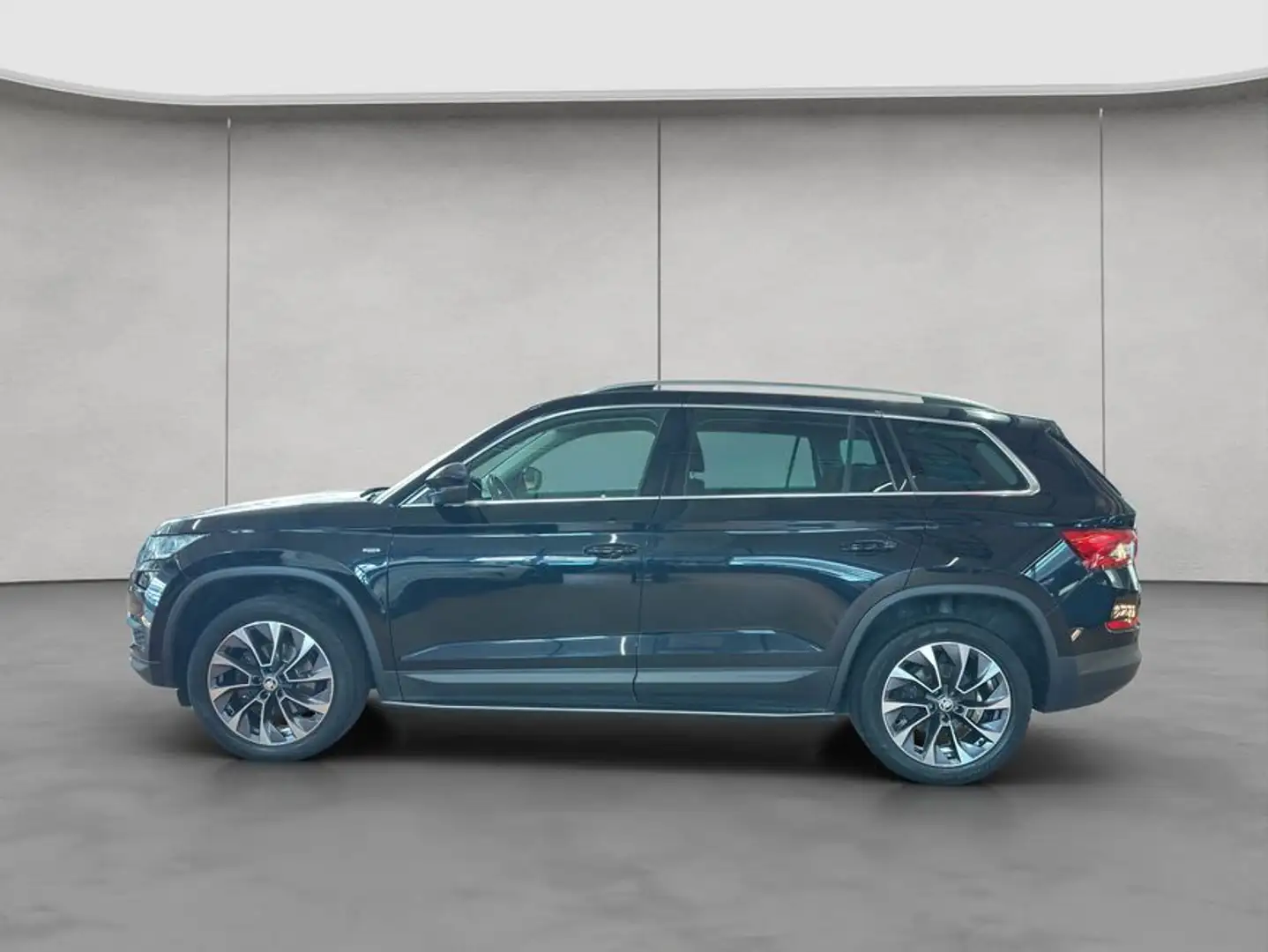 Skoda Kodiaq 2.0 TDI DSG Clever Standheizung Pano Black - 2