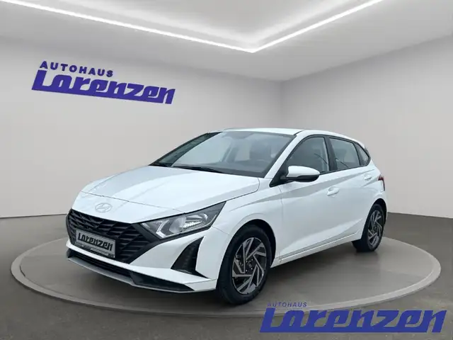 Hyundai i20 Select 1.2 Navi Digitales Cockpit Apple CarPlay An