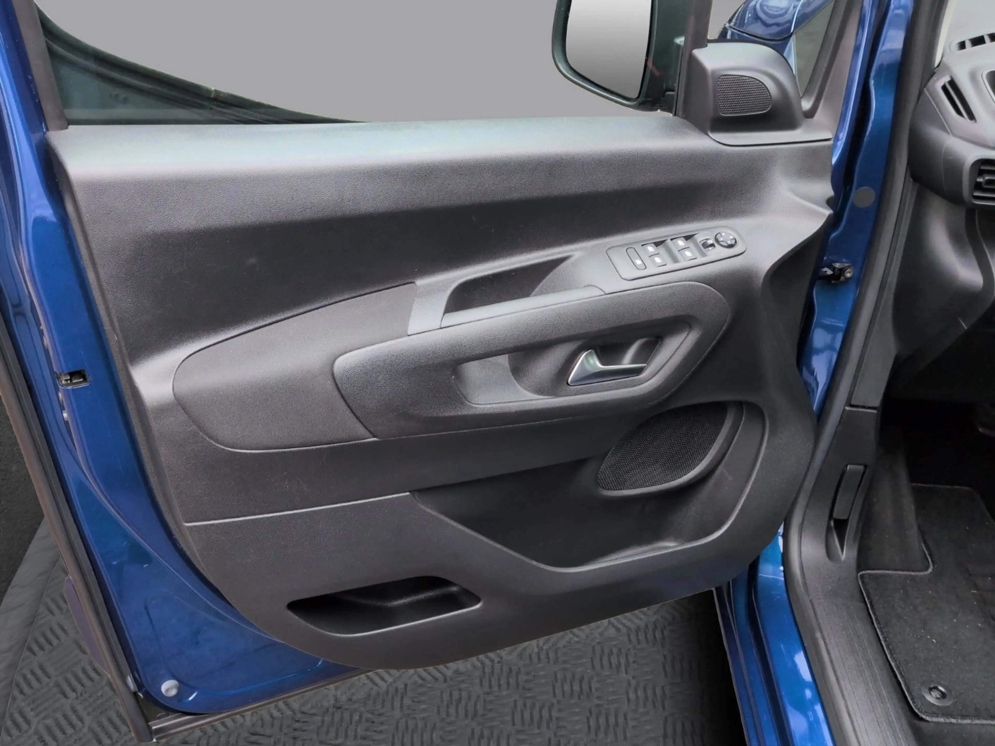 Opel Combo Life XL/L2 *Automatik*Kamera*Navi*Tempomat — photo 10