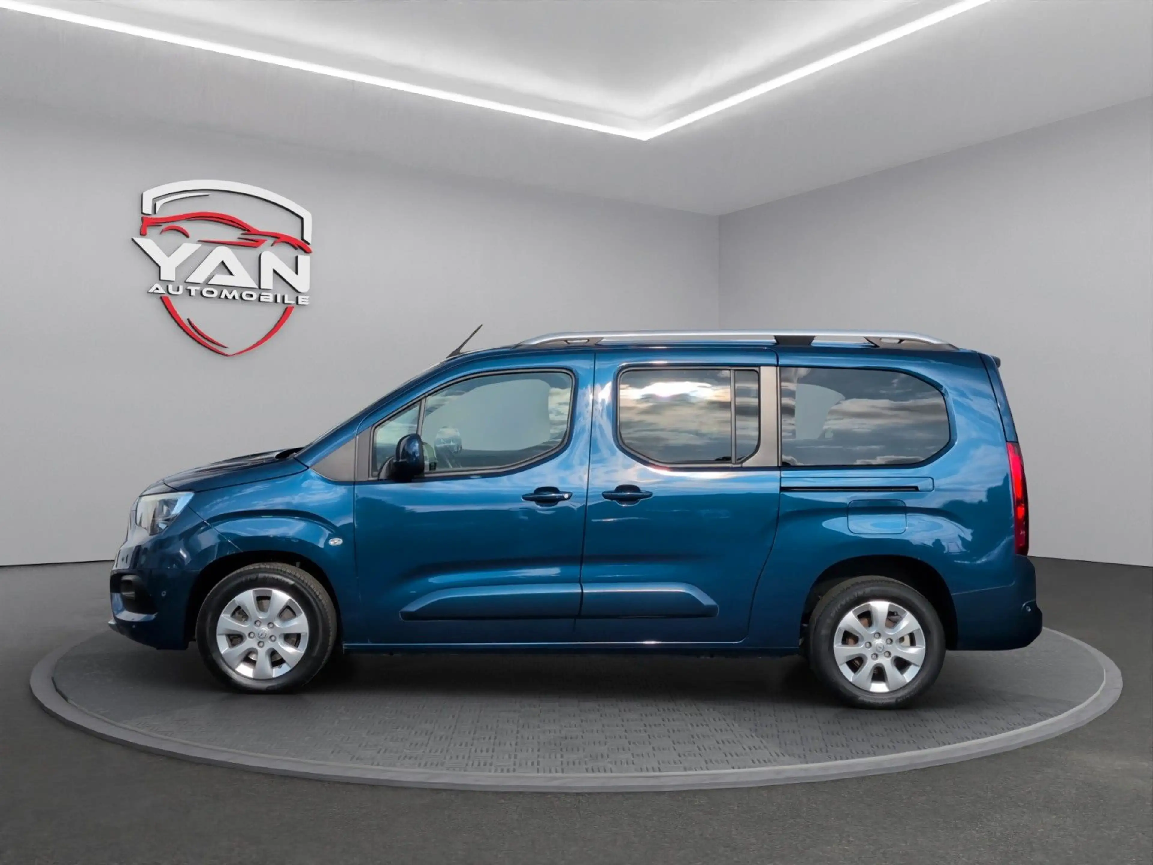 Opel Combo Life XL/L2 *Automatik*Kamera*Navi*Tempomat — photo 9