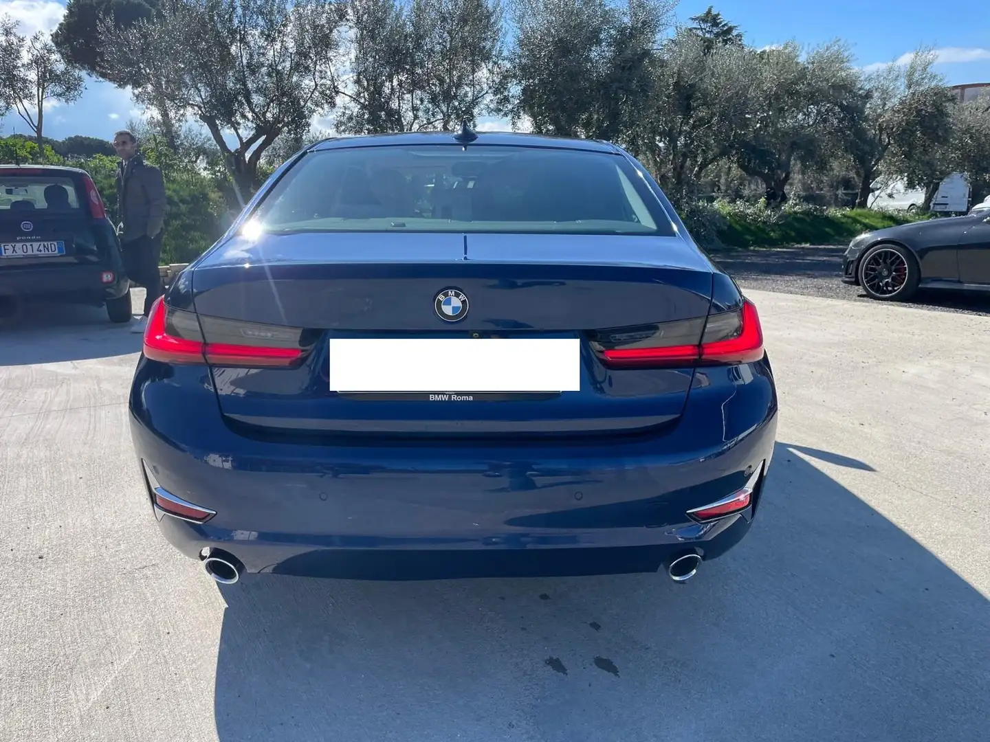 BMW 320 320d xDrive Luxury Blauw - 2