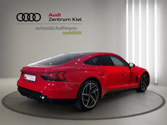 Audi E-Tron GT view 6