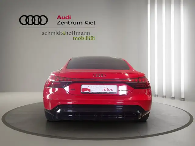 Audi E-Tron GT view 5