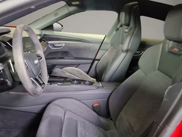 Audi E-Tron GT view 9