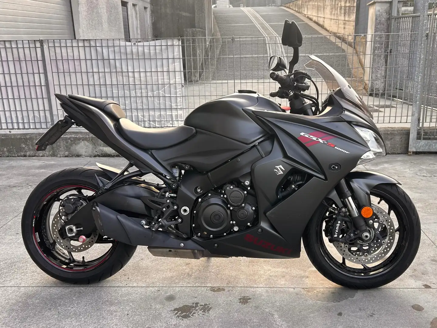 Suzuki GSX-S 1000 Nero - 2