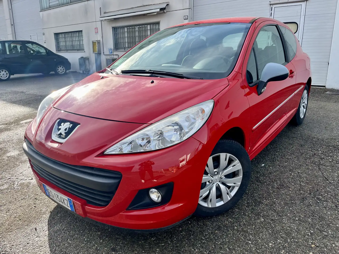 Peugeot 207 3p 1.4hdi Per Neopatentati - 1