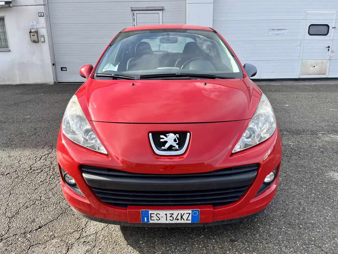 Peugeot 207 3p 1.4hdi Per Neopatentati - 2