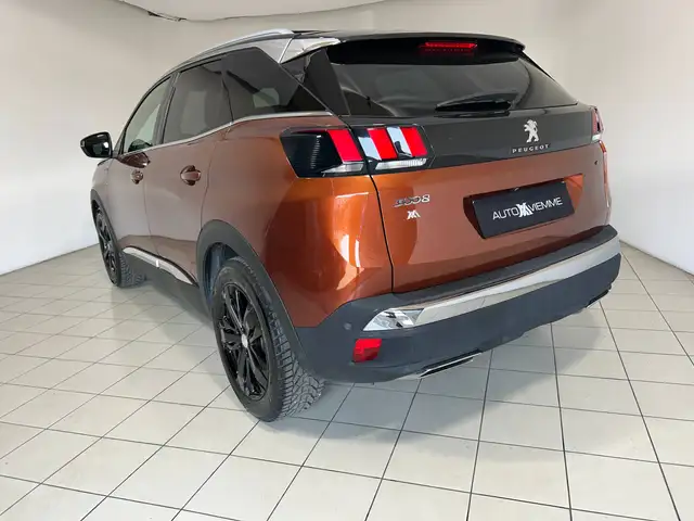 Peugeot 3008 view 4