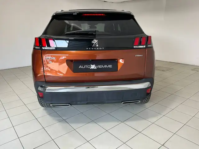 Peugeot 3008 view 5