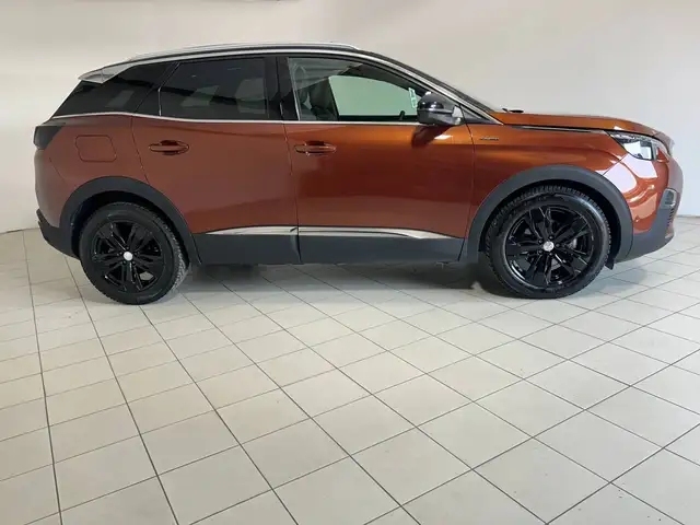 Peugeot 3008 view 6
