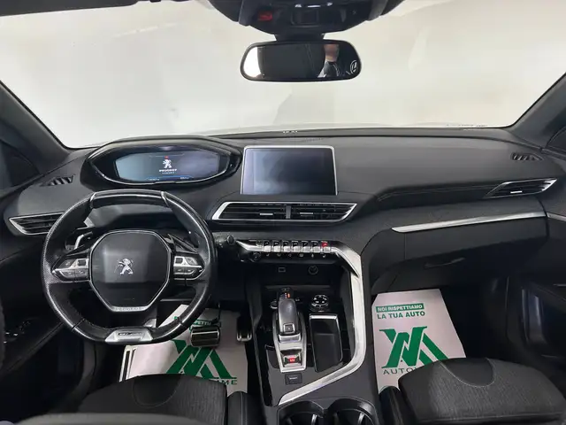 Peugeot 3008 view 11