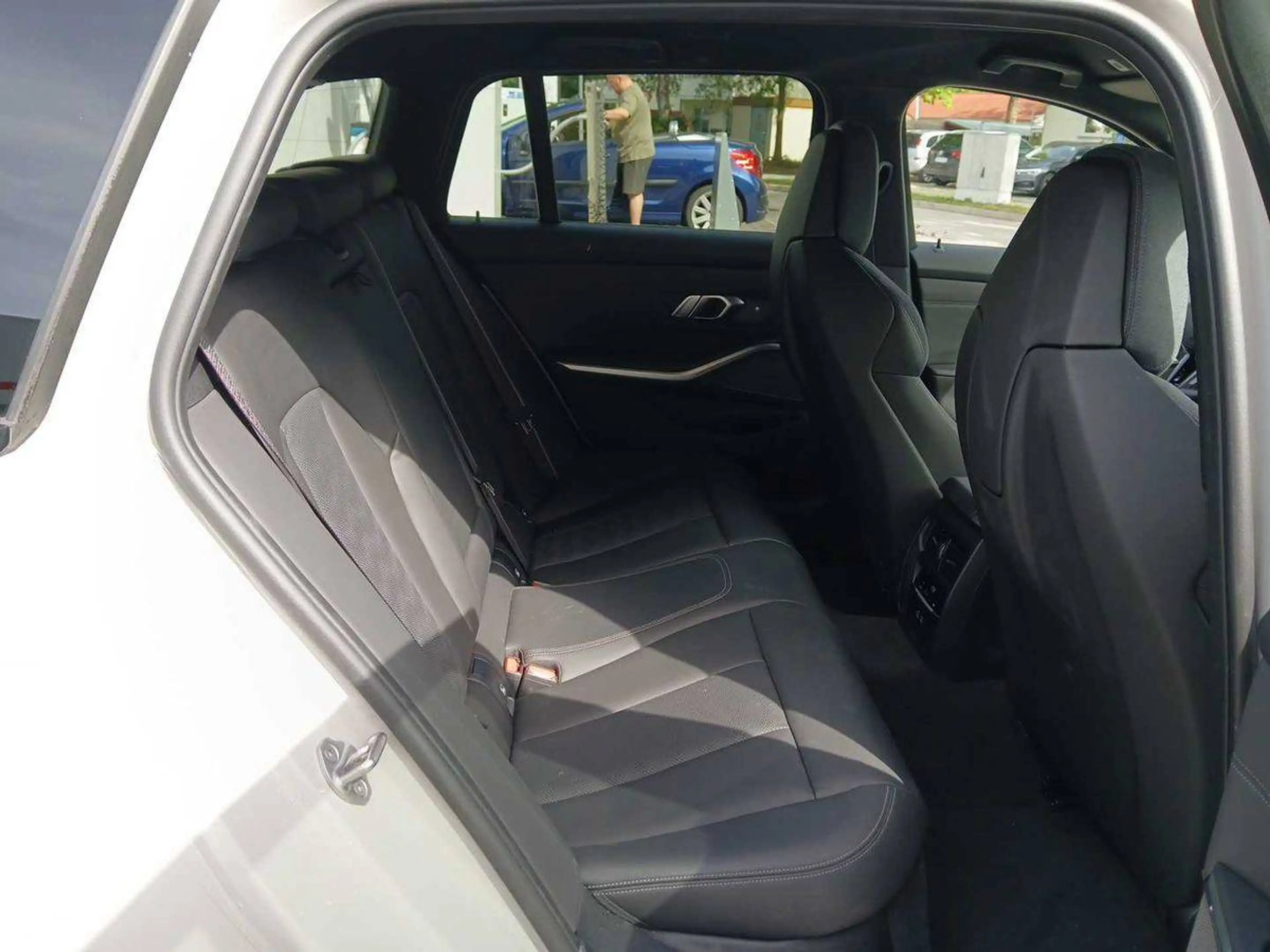 BMW M3 xDrive Competition M — photo 13