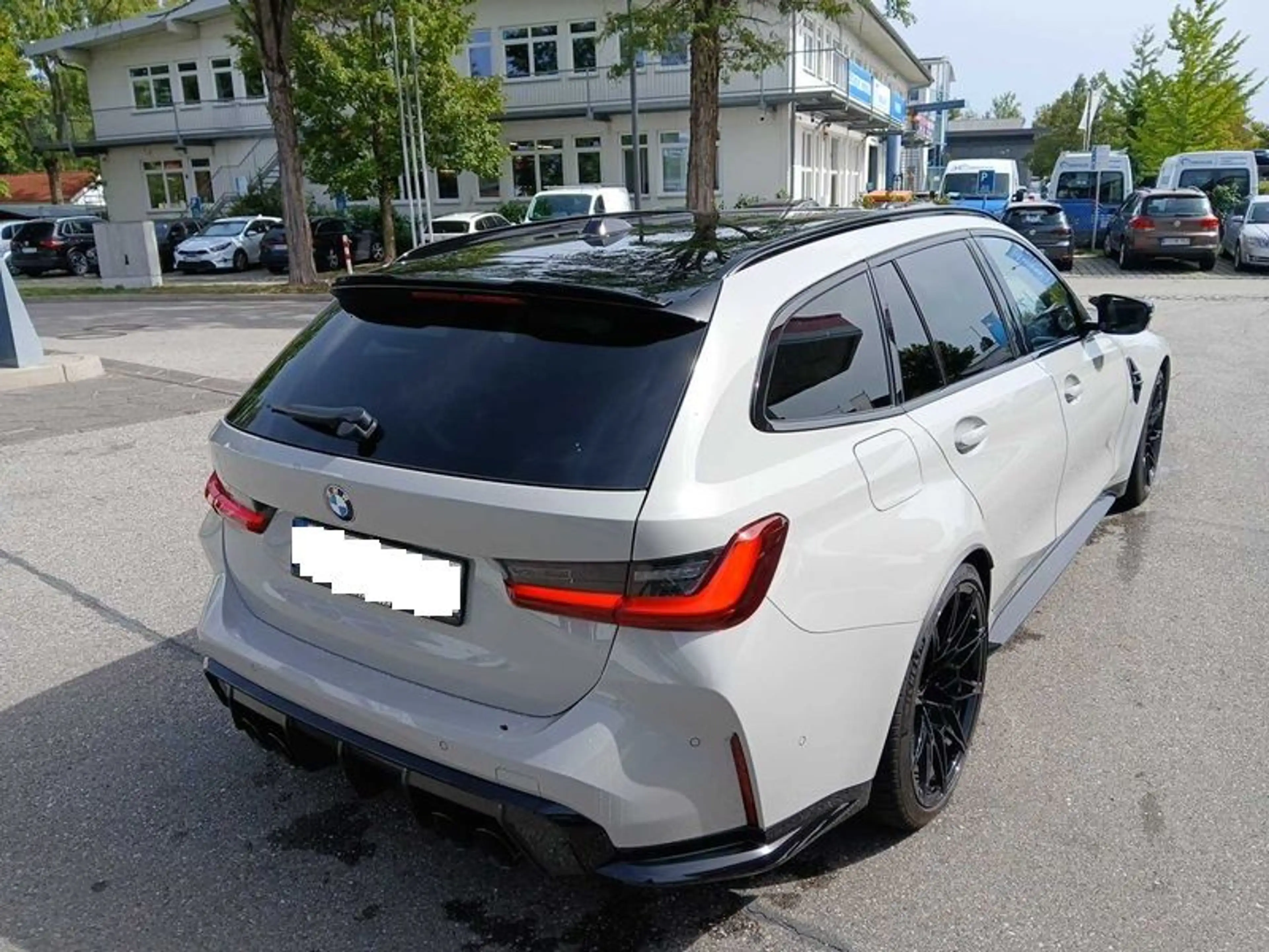 BMW M3 xDrive Competition M — photo 2