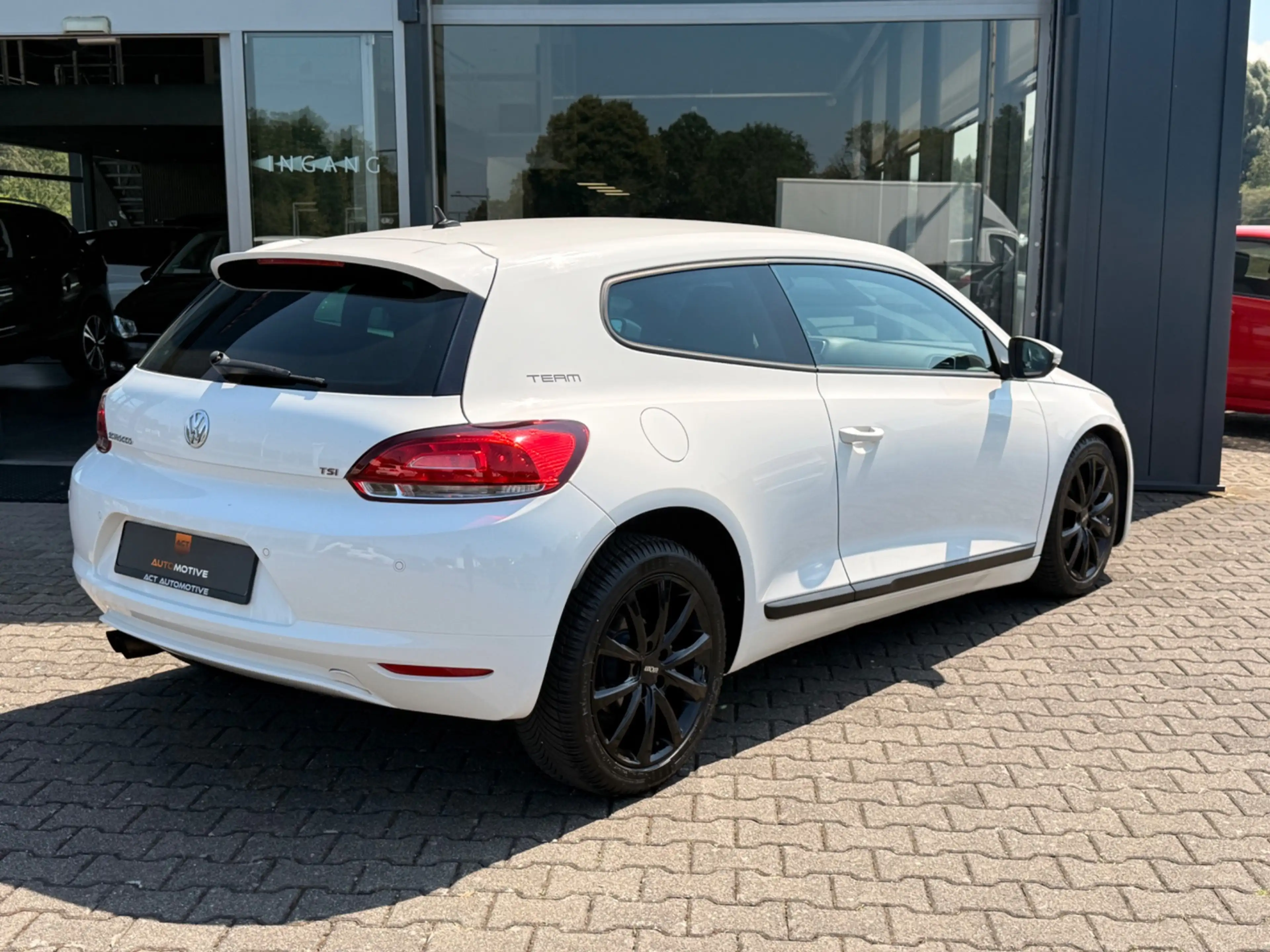 Volkswagen Scirocco 1.4 TSI Highline — photo 2