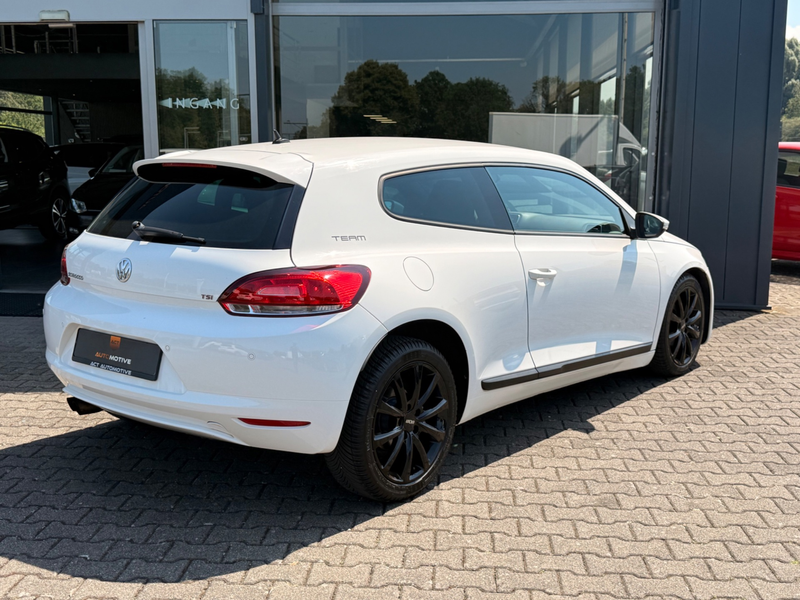Volkswagen Scirocco 1.4 TSI Highline — photo 2