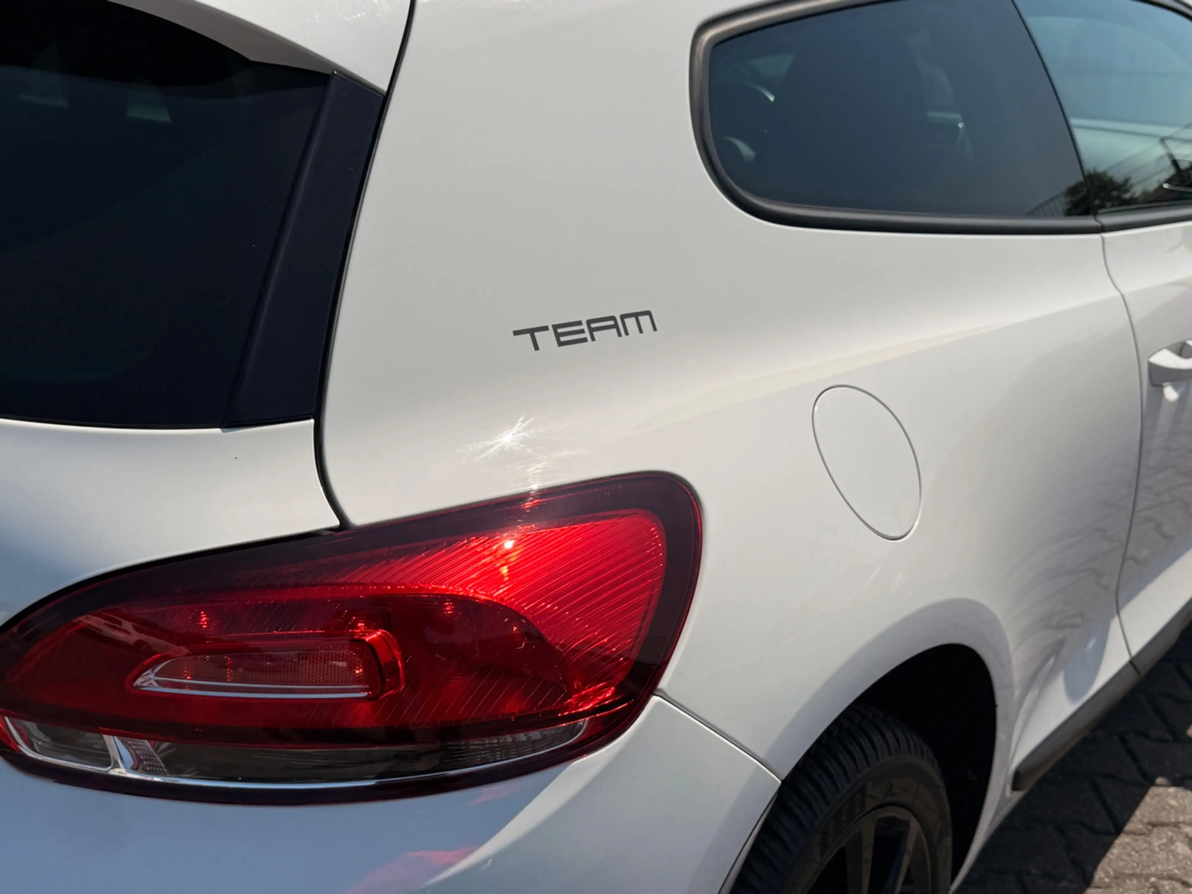 Volkswagen Scirocco 1.4 TSI Highline — photo 13