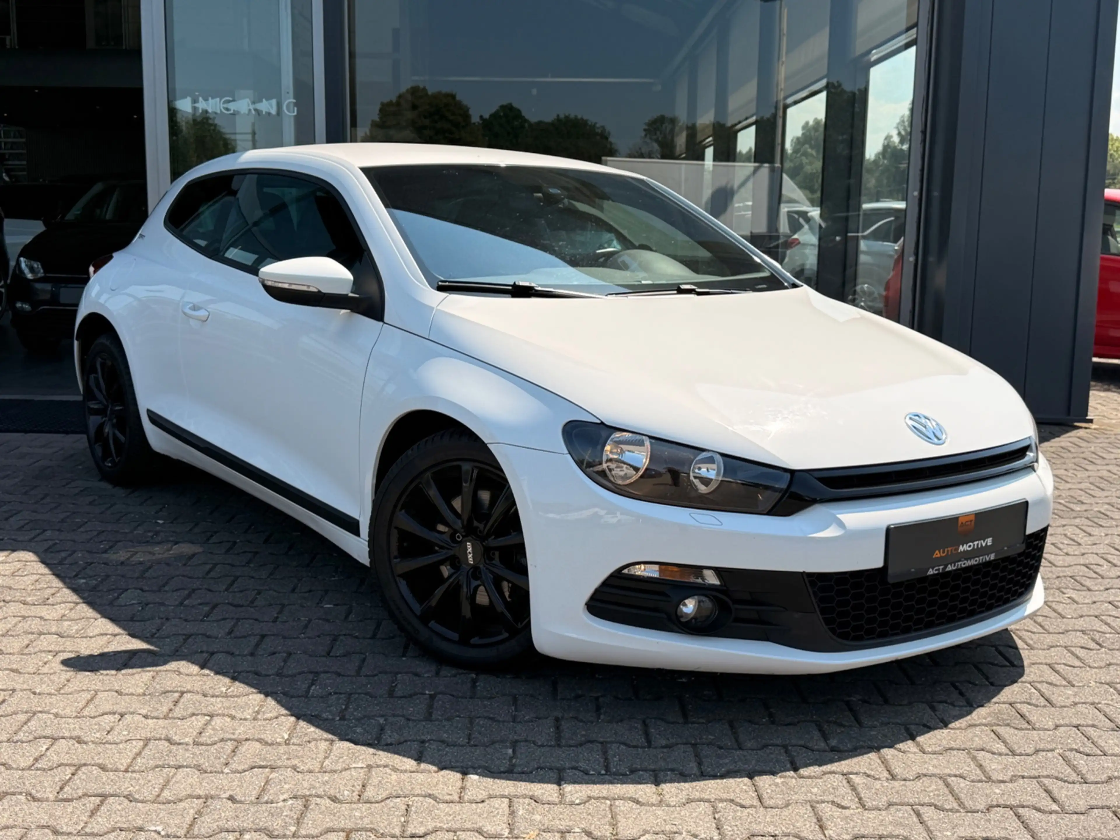 Volkswagen Scirocco 1.4 TSI Highline — photo 9