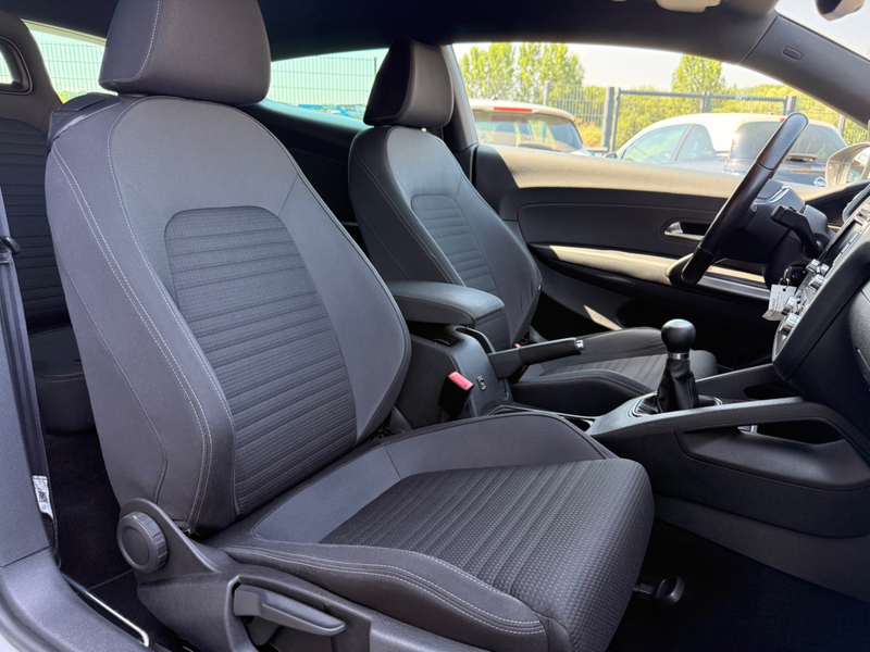 Volkswagen Scirocco 1.4 TSI Highline — photo 4