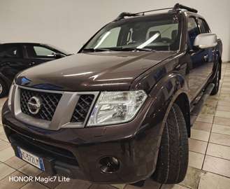Navara 2.5 dCi 190CV 4 porte Double Cab LE