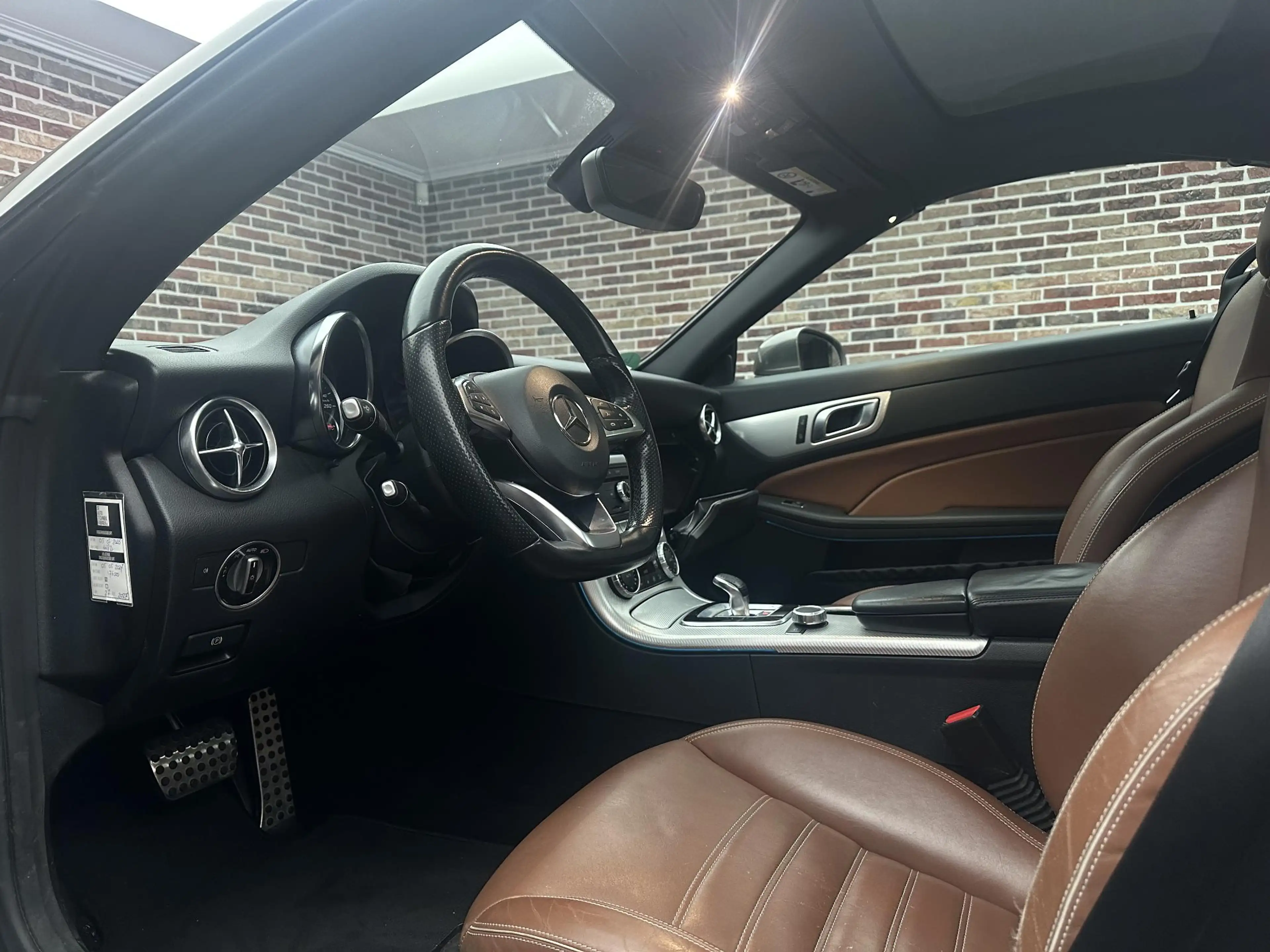Mercedes-Benz SLC 200 RedArt Edition — photo 14