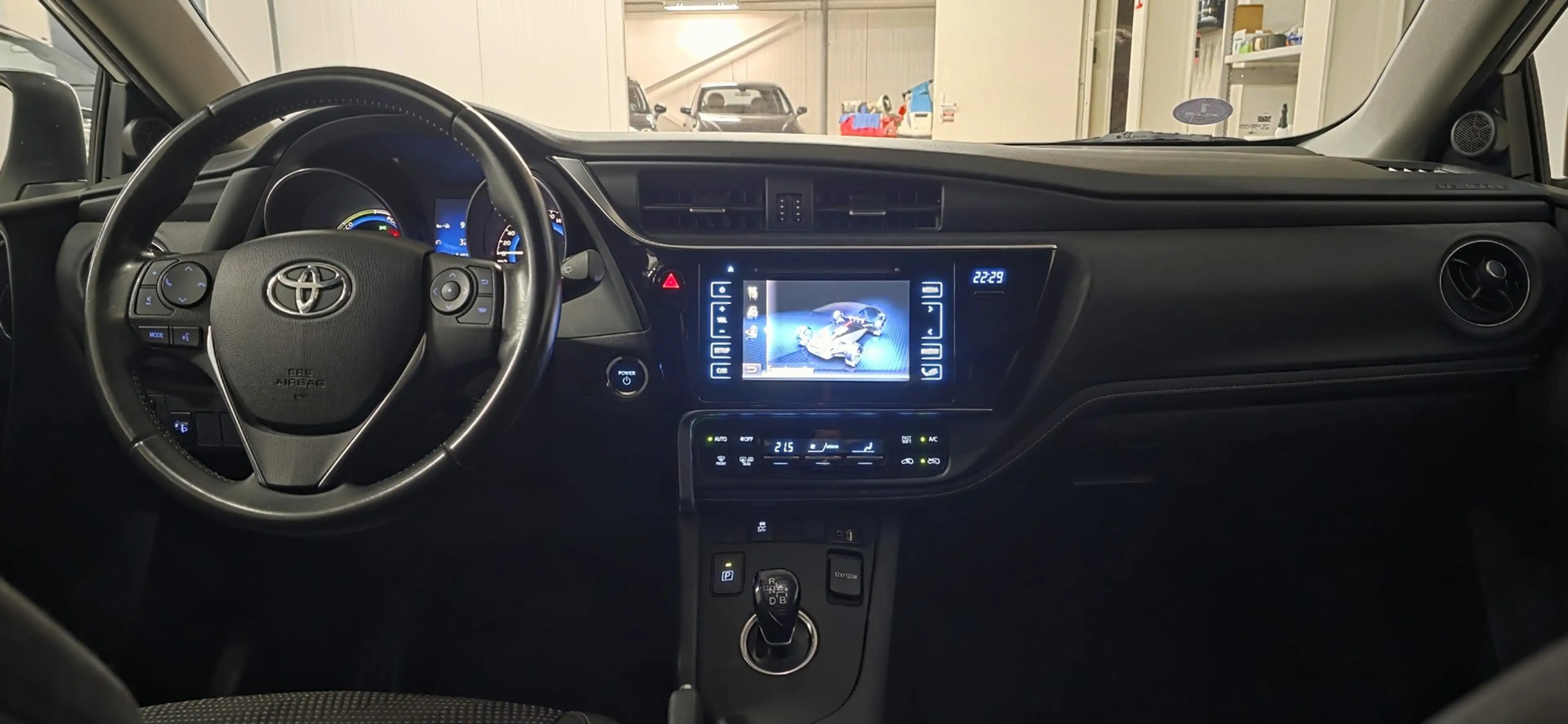 Toyota Auris Touring Sports 1.8 Hybrid Dynamic Dealer Onderhoud — photo 12
