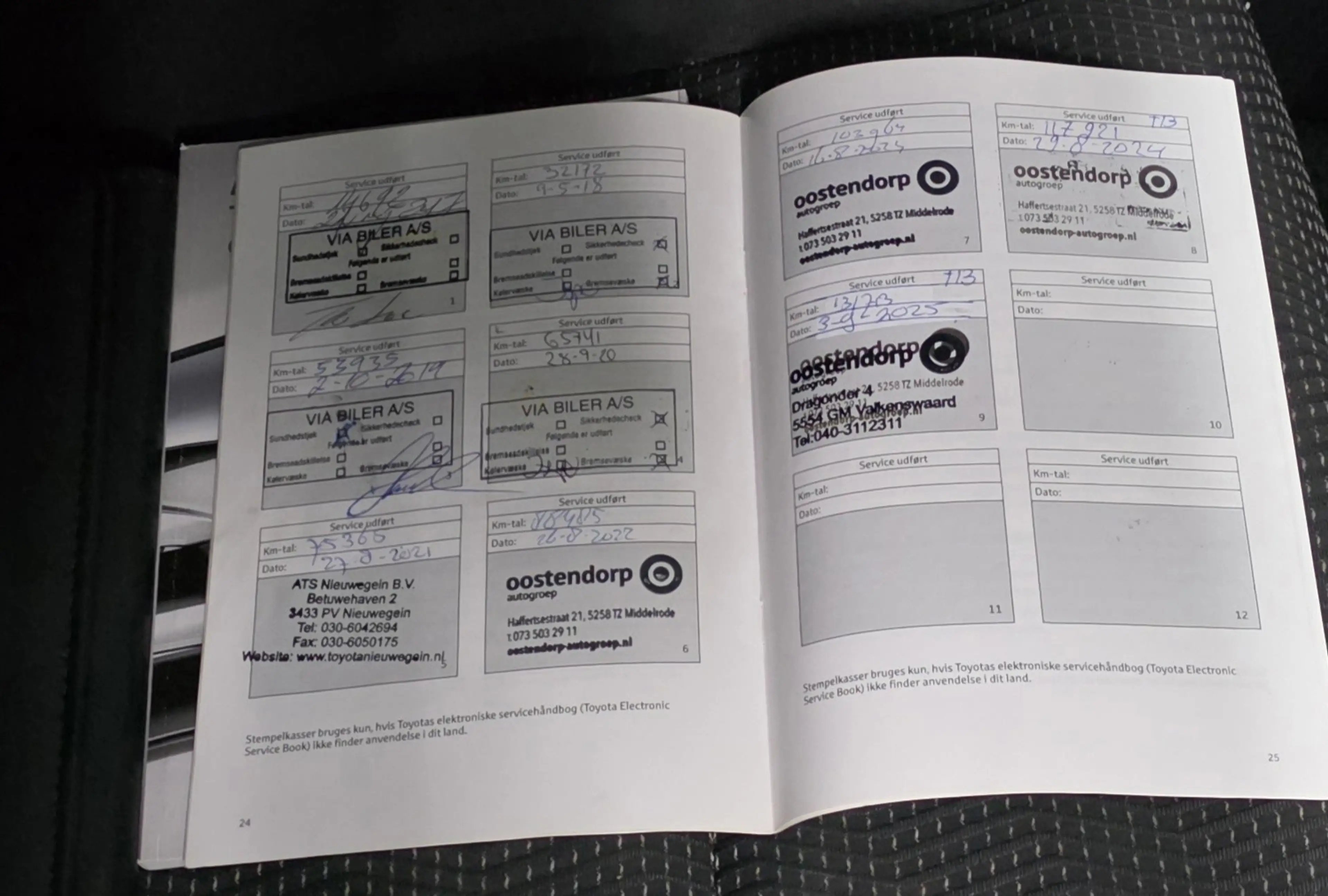 Toyota Auris Touring Sports 1.8 Hybrid Dynamic Dealer Onderhoud — photo 21