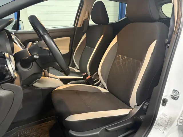 Nissan Micra view 13