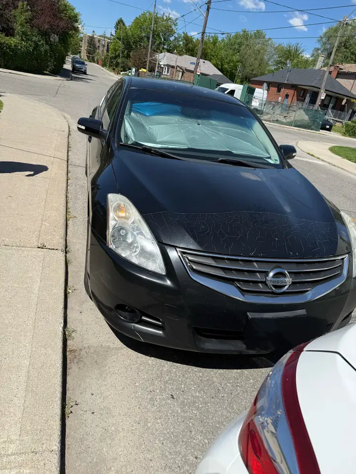 Nissan Altima снимка Nissan Altima