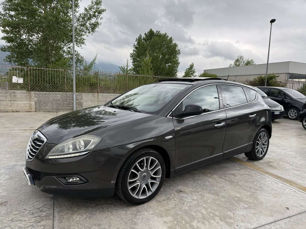 Lancia Delta 1.6 m.jet 105CV -PLATINUM- TETTO APRIBILE