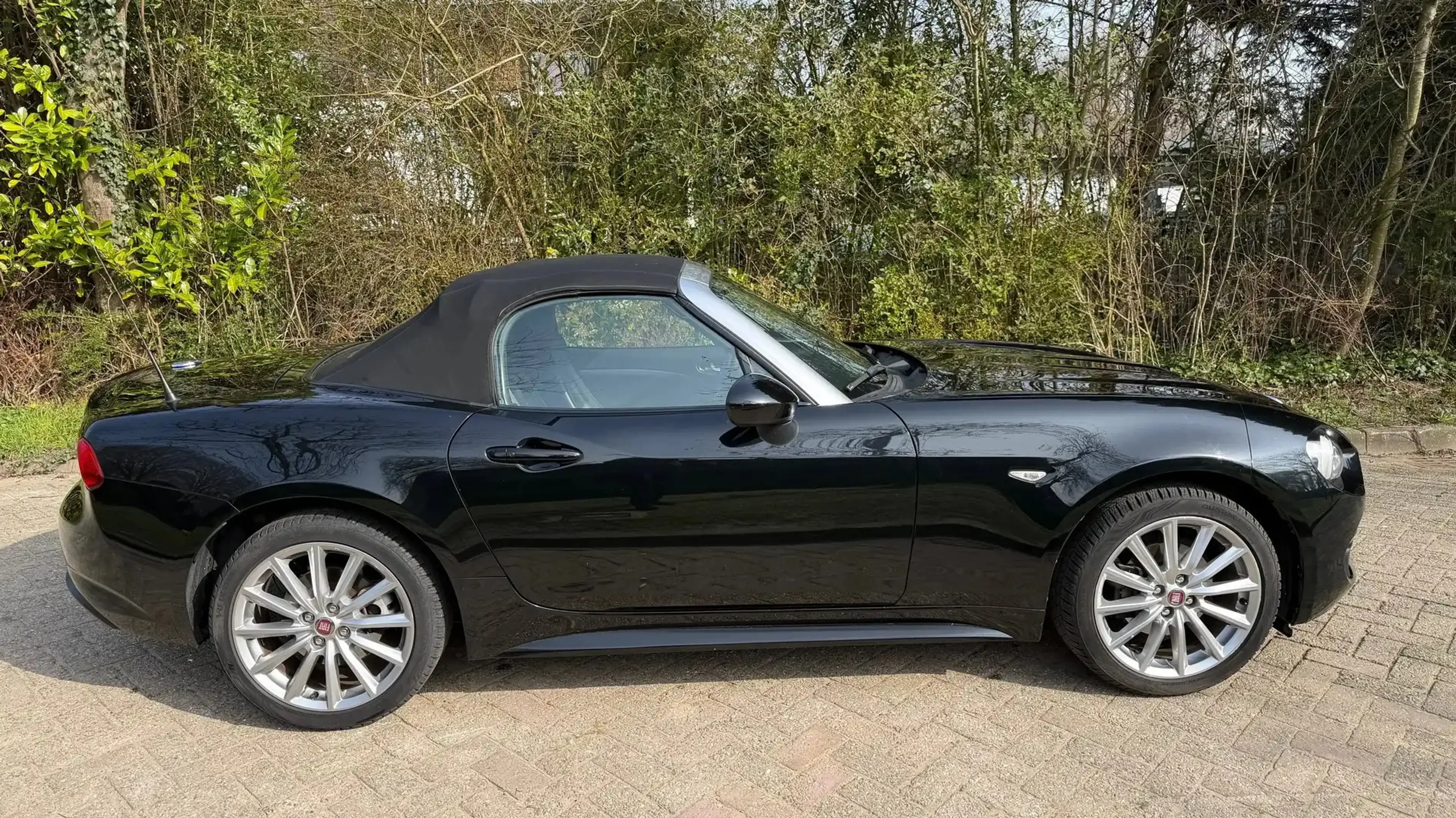 Fiat 124 Spider 1.4 MultiAir Turbo Lusso — photo 3