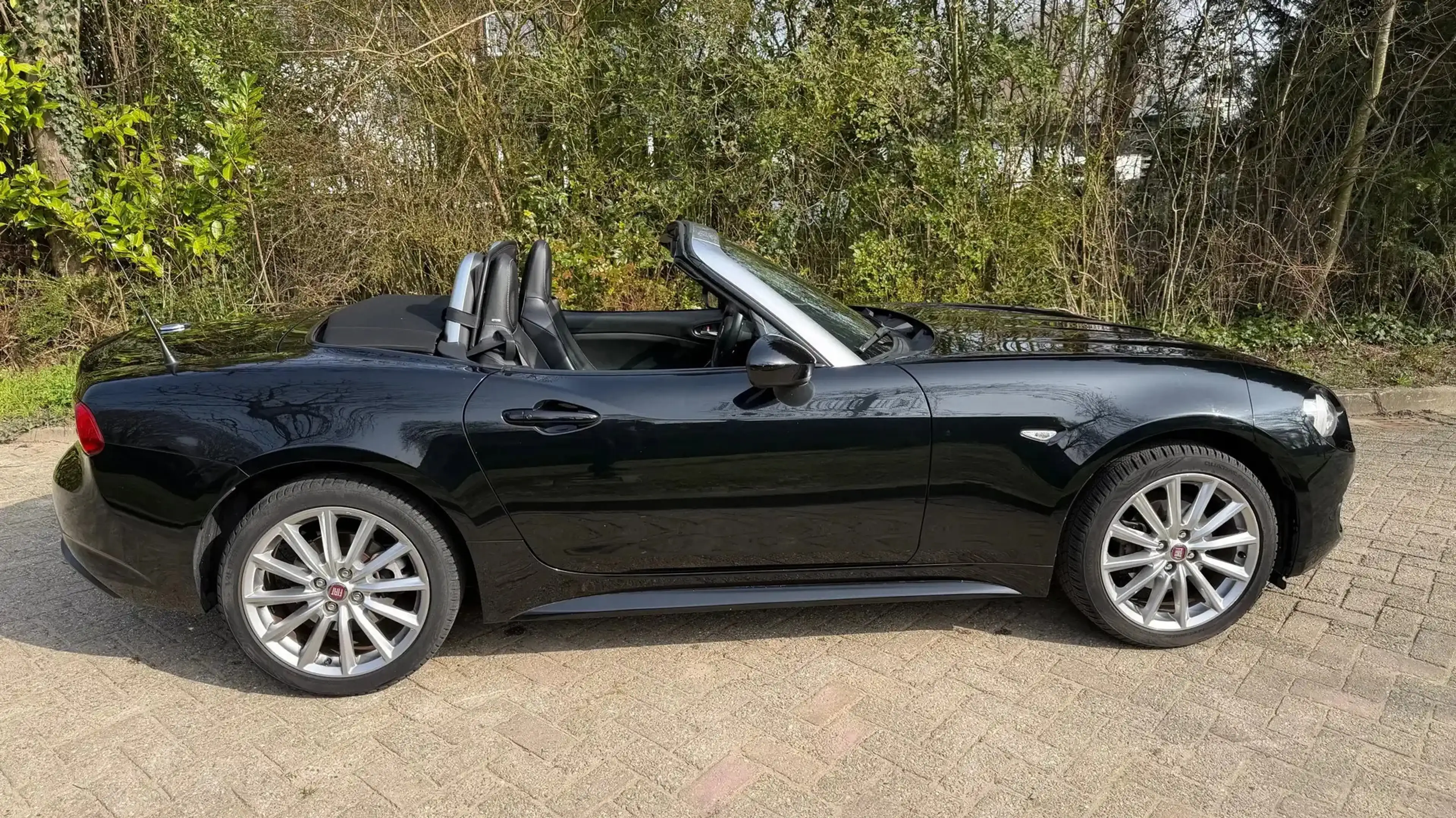 Fiat 124 Spider 1.4 MultiAir Turbo Lusso — photo 5