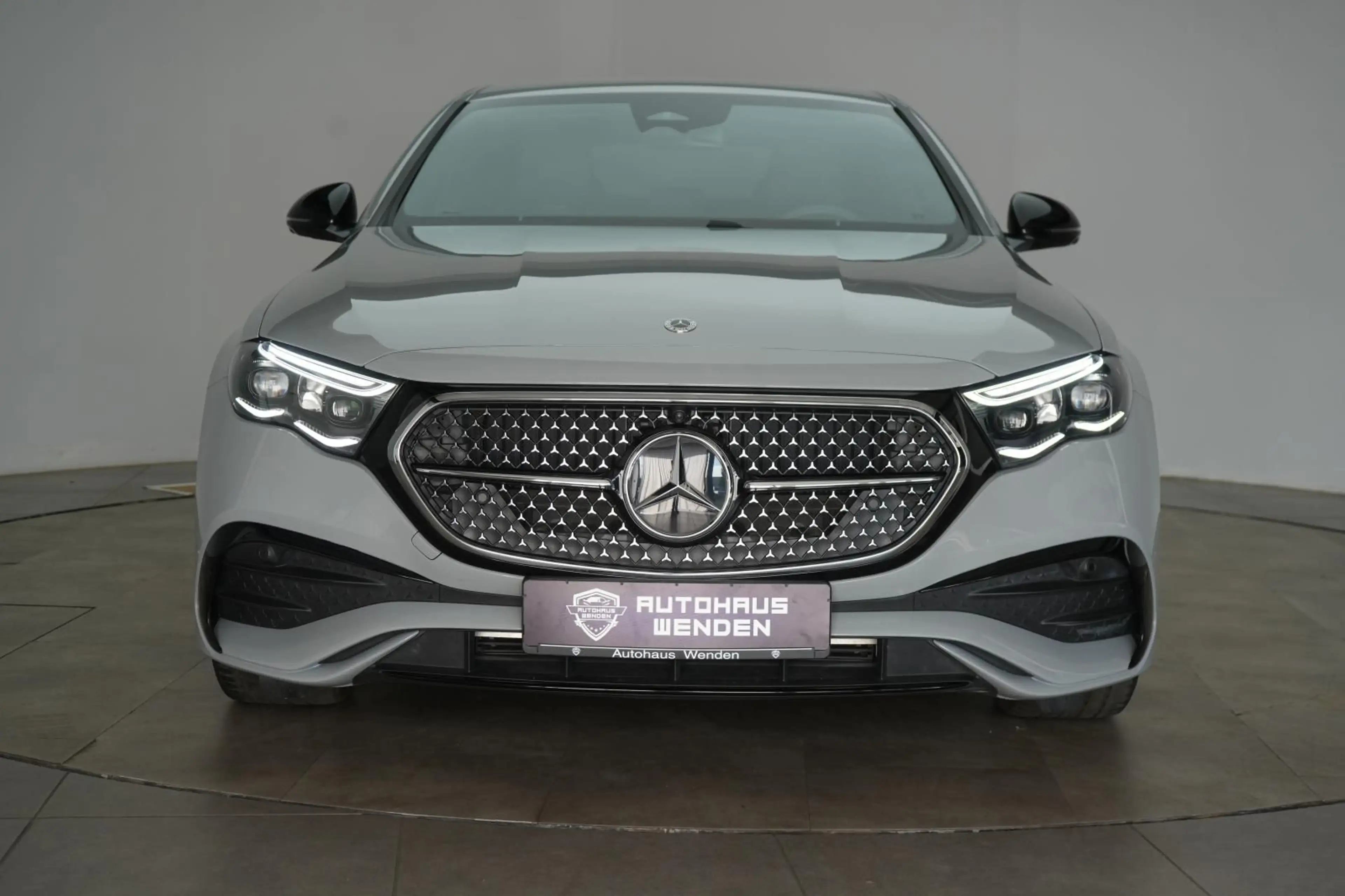 Mercedes-Benz E 450 4Matic 9G-Tronic AMG Line 360Kamera/Leder/ — photo 4