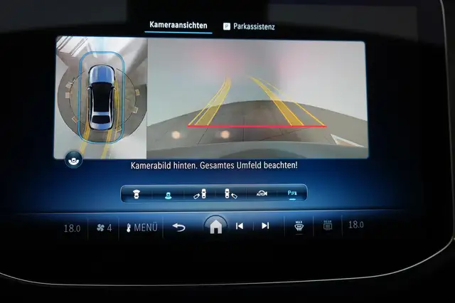 Mercedes-Benz E-Class view 23