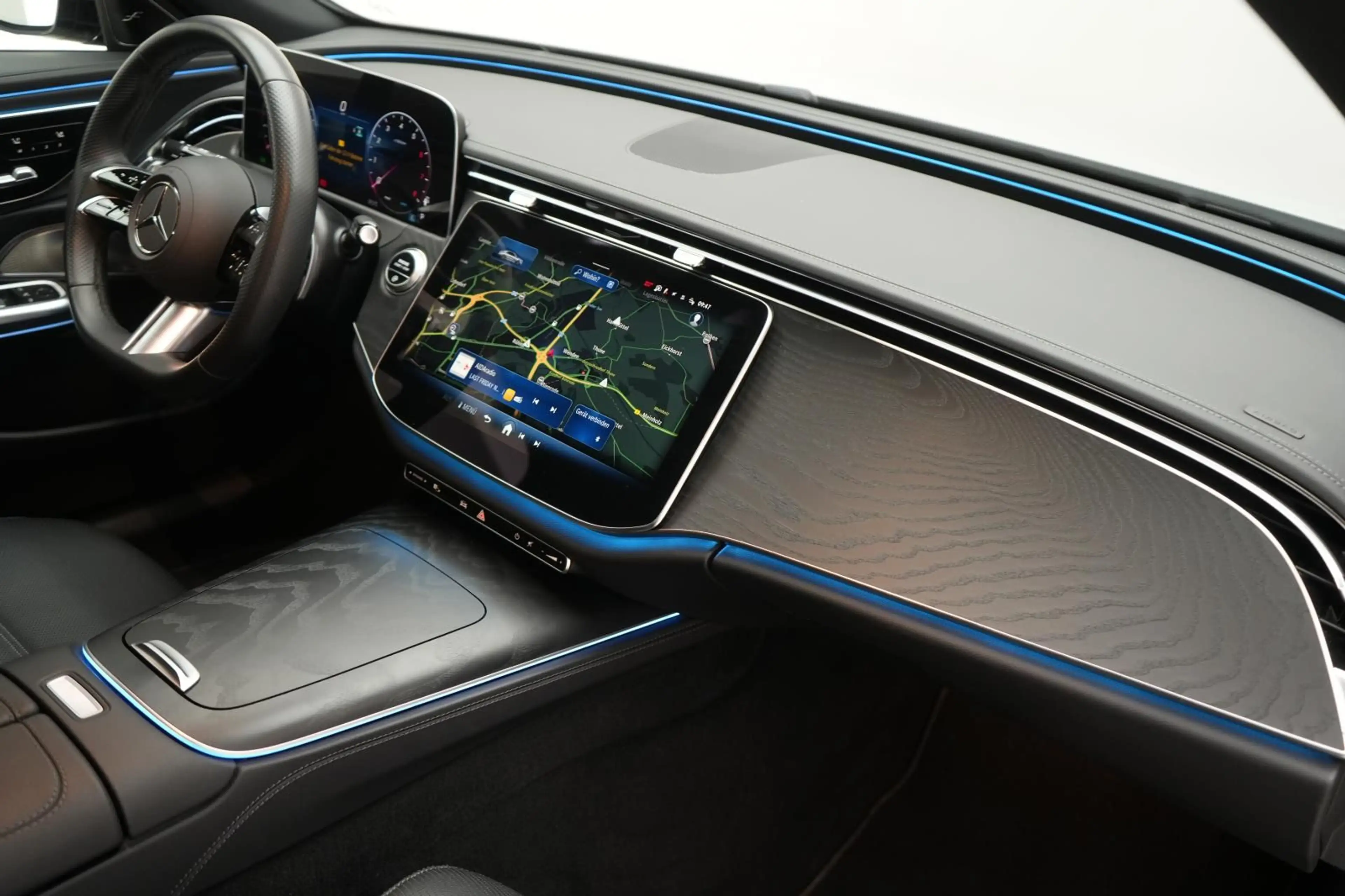 Mercedes-Benz E 450 4Matic 9G-Tronic AMG Line 360Kamera/Leder/ — photo 15
