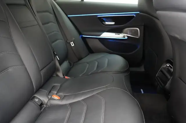 Mercedes-Benz E-Class view 18
