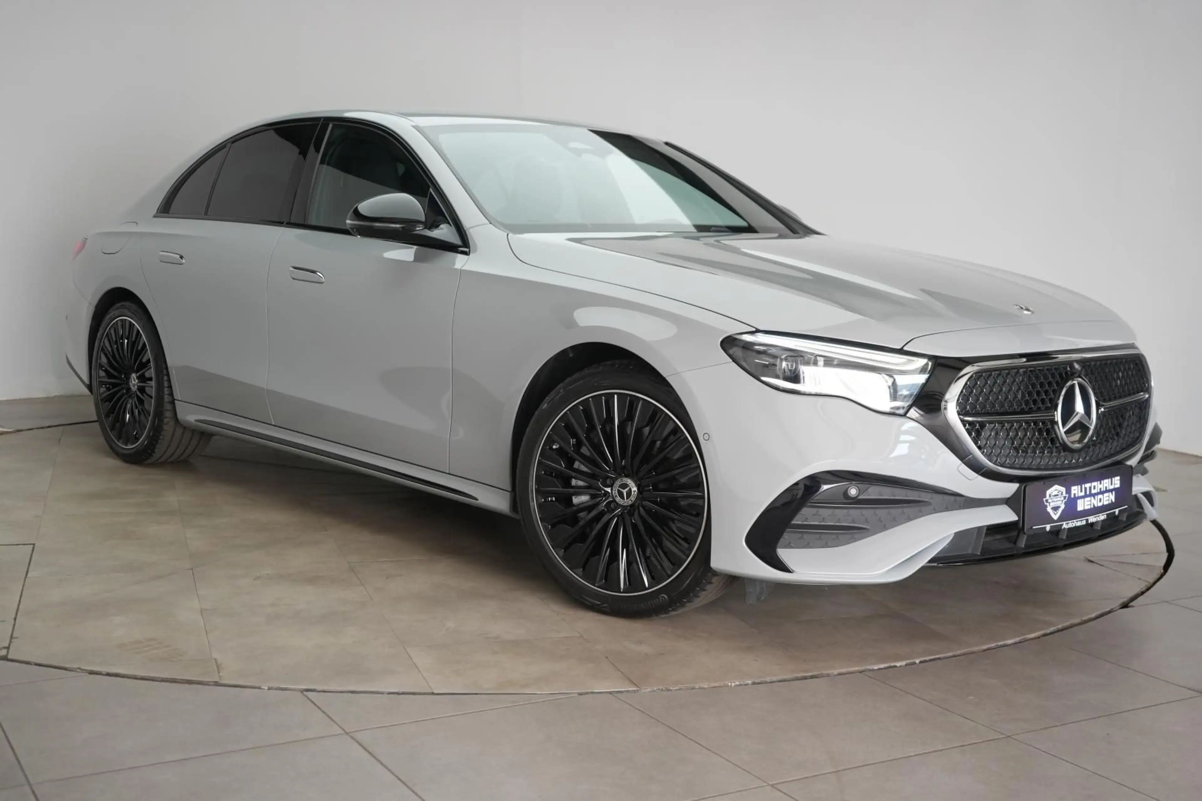 Mercedes-Benz E 450 4Matic 9G-Tronic AMG Line 360Kamera/Leder/