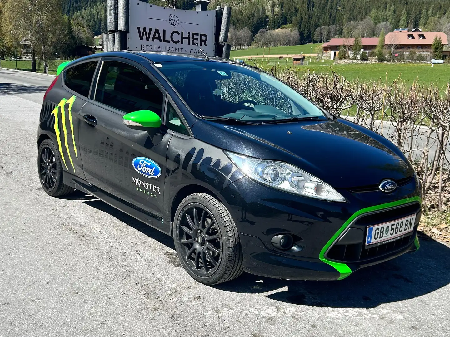 Ford Fiesta Ford Fiesta Monster Limited Edition 1.6 Schwarz - 2