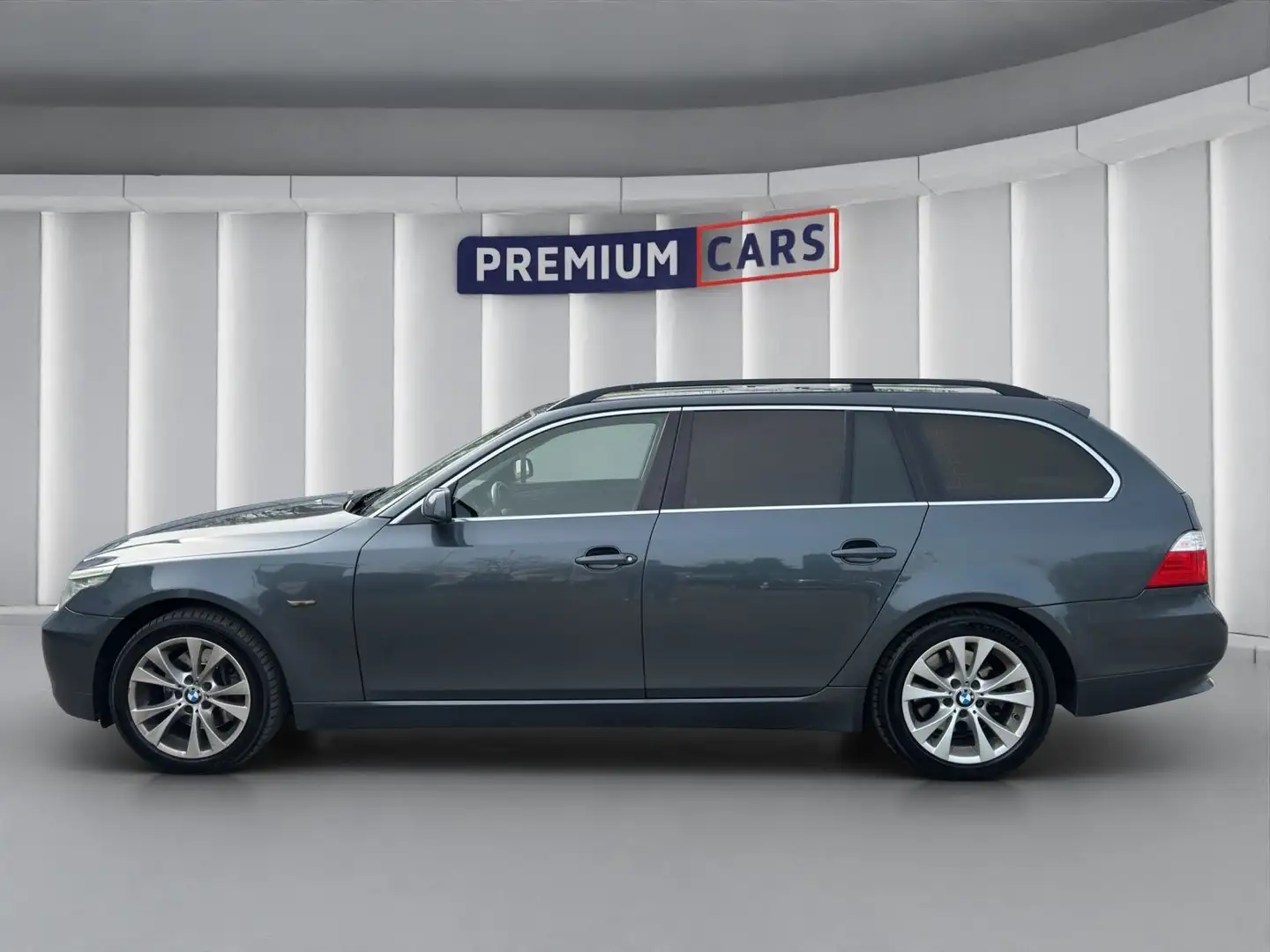 BMW 530 d xDrive Edition Exclusive Touring*Finanz* Szary - 2