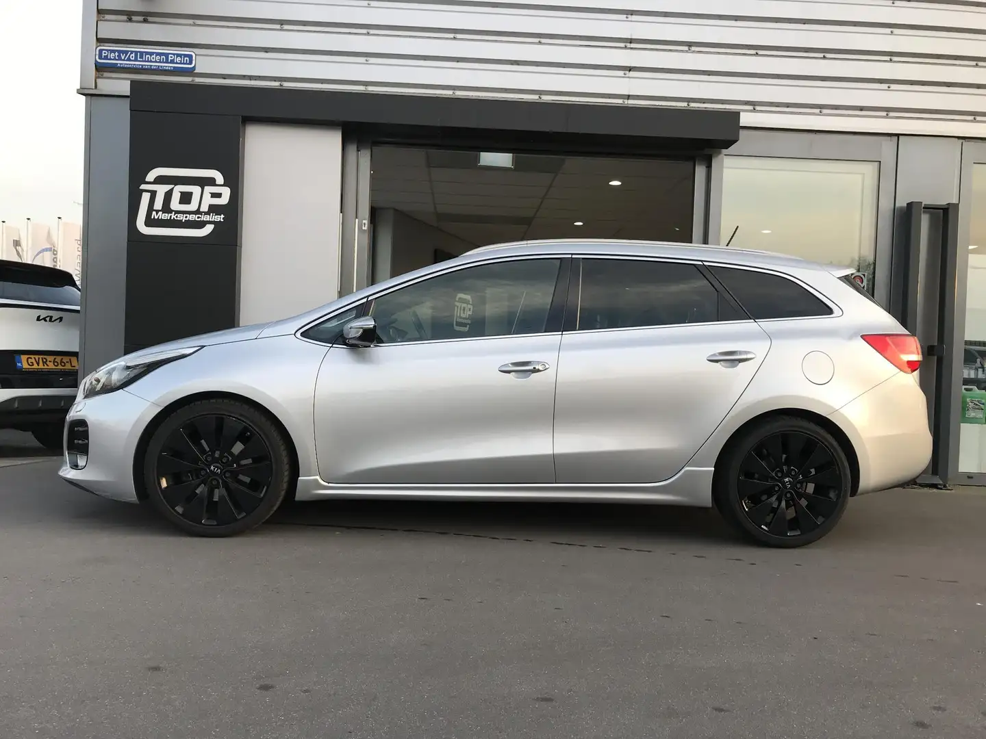 Kia Ceed SW / cee'd SW Sportswagon 1.0 GT-Line Panoramadak Gris - 2