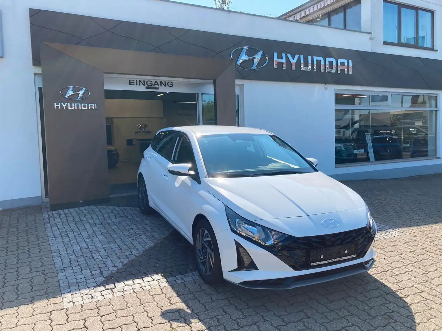 Hyundai i20 1.0 T-GDi M/T Trend + Komfort-Paket Weiß - 1