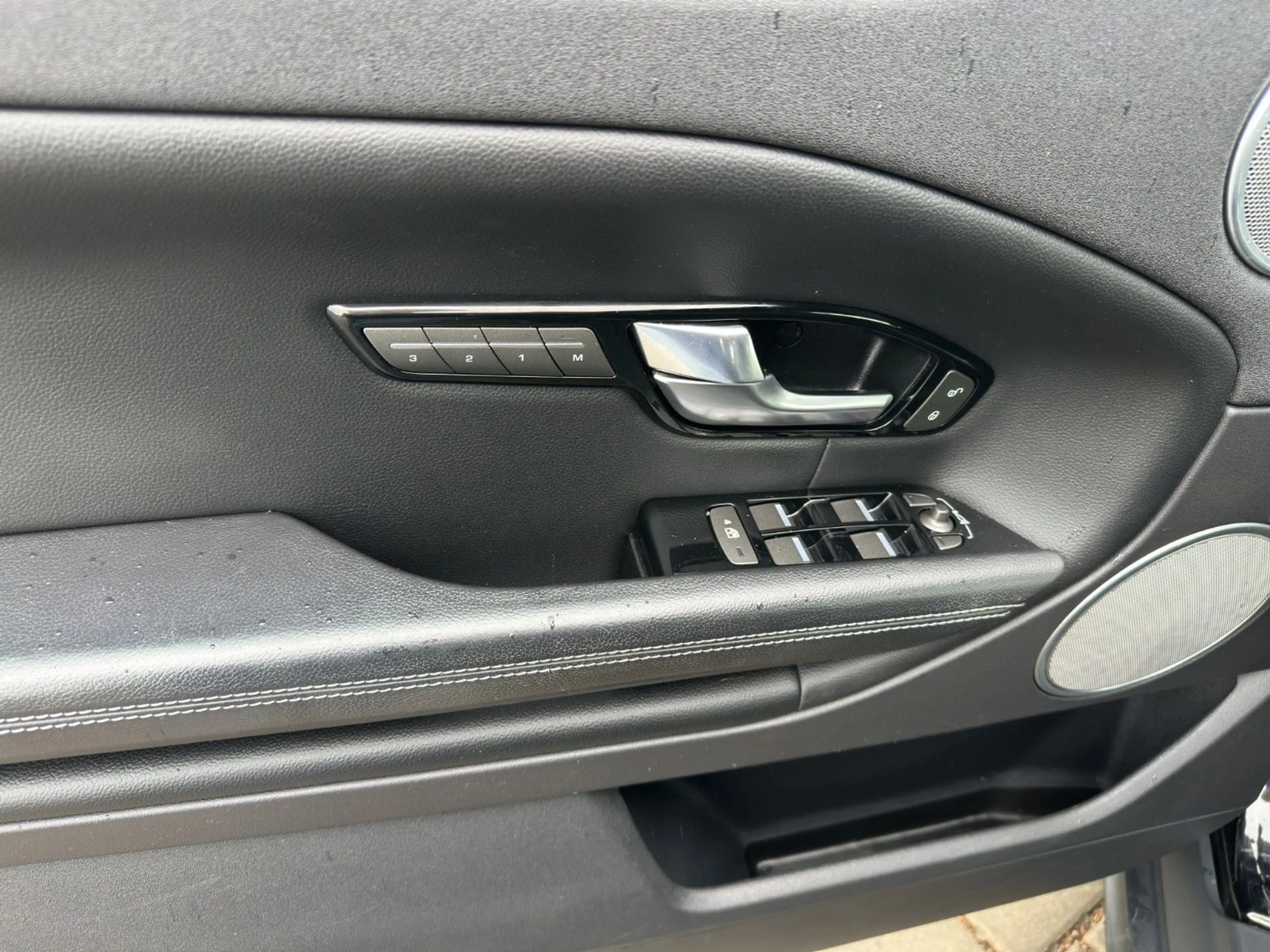 Land Rover Range Rover Evoque Cabrio SE LED*Shz*Navi*Leder* — photo 15