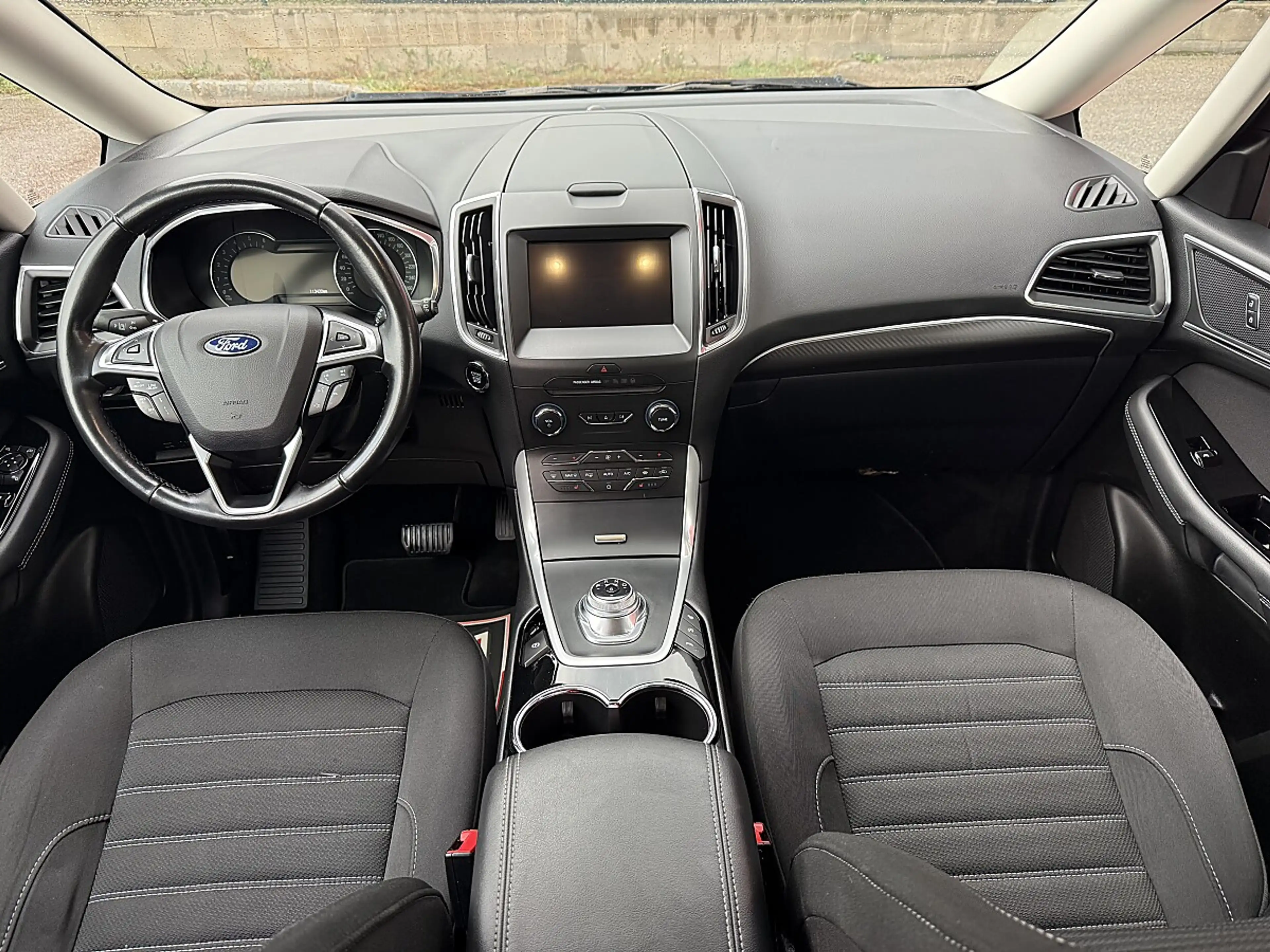 Ford Galaxy 2.0 EcoBlue Titanium Start/Stopp (EURO 6d) — photo 10