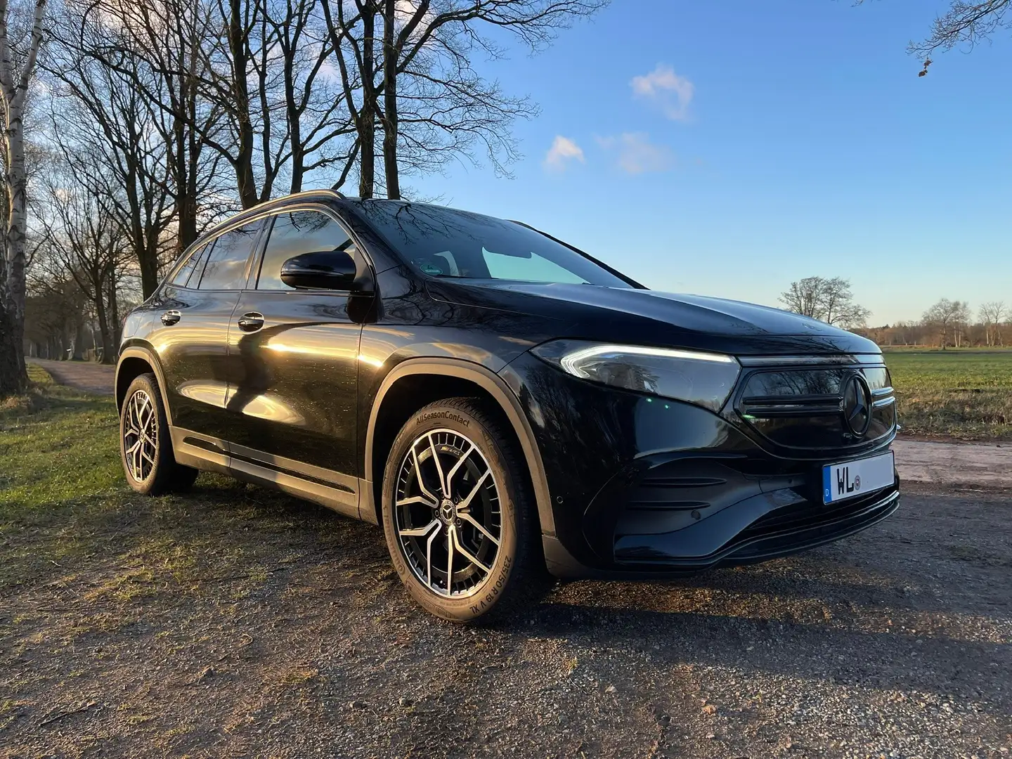 Mercedes-Benz EQA 250 EQA 250  AMG Night AHK DISTRONIC Schwarz - 2