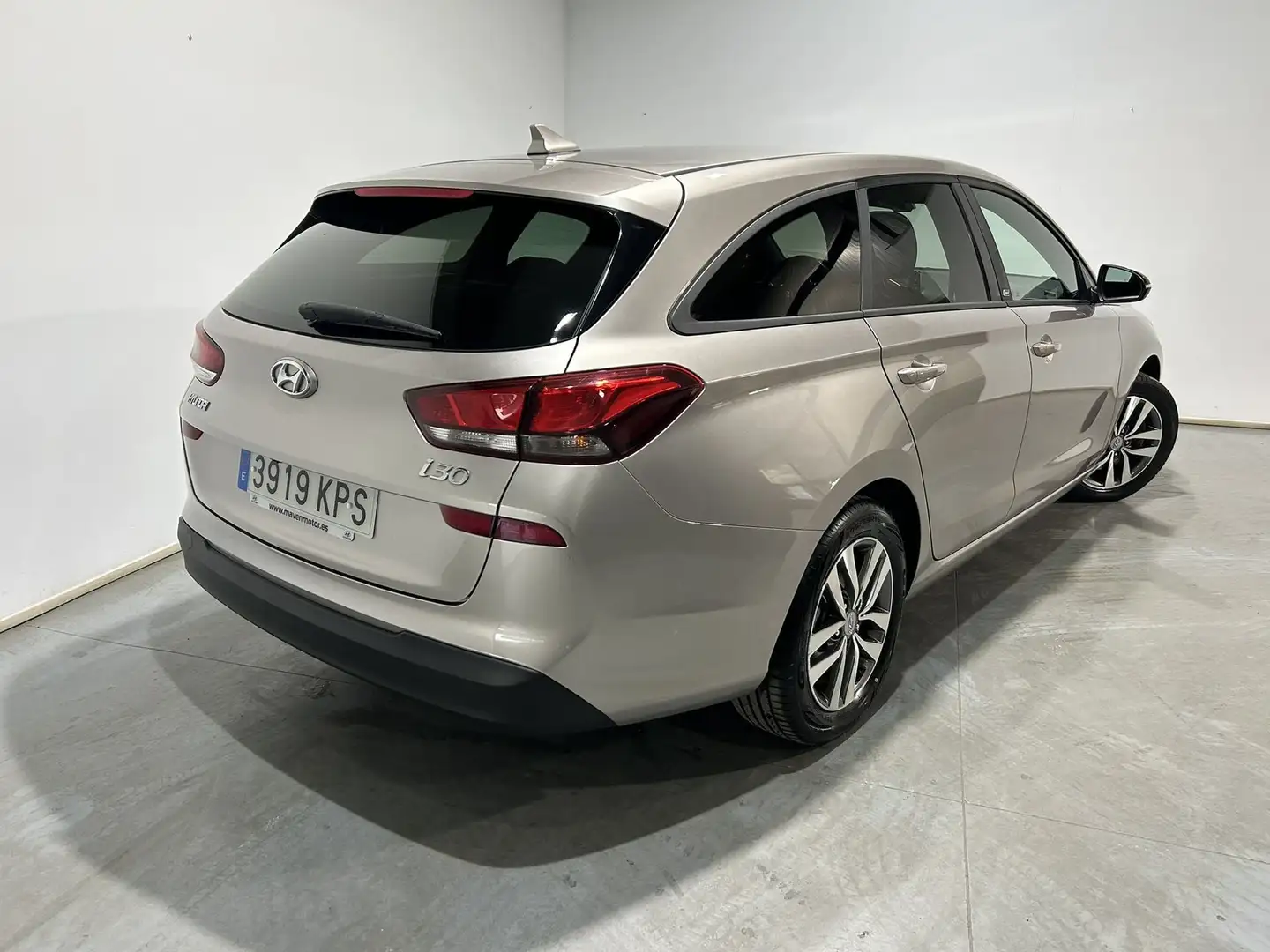Hyundai i30 CW 1.6CRDi Go 116 Beige - 2