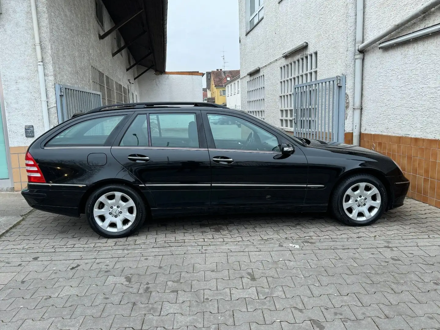 Mercedes-Benz C 200 T Kompressor*Autom.*el.GSD*Sitzh.*2.Hd Negro - 2
